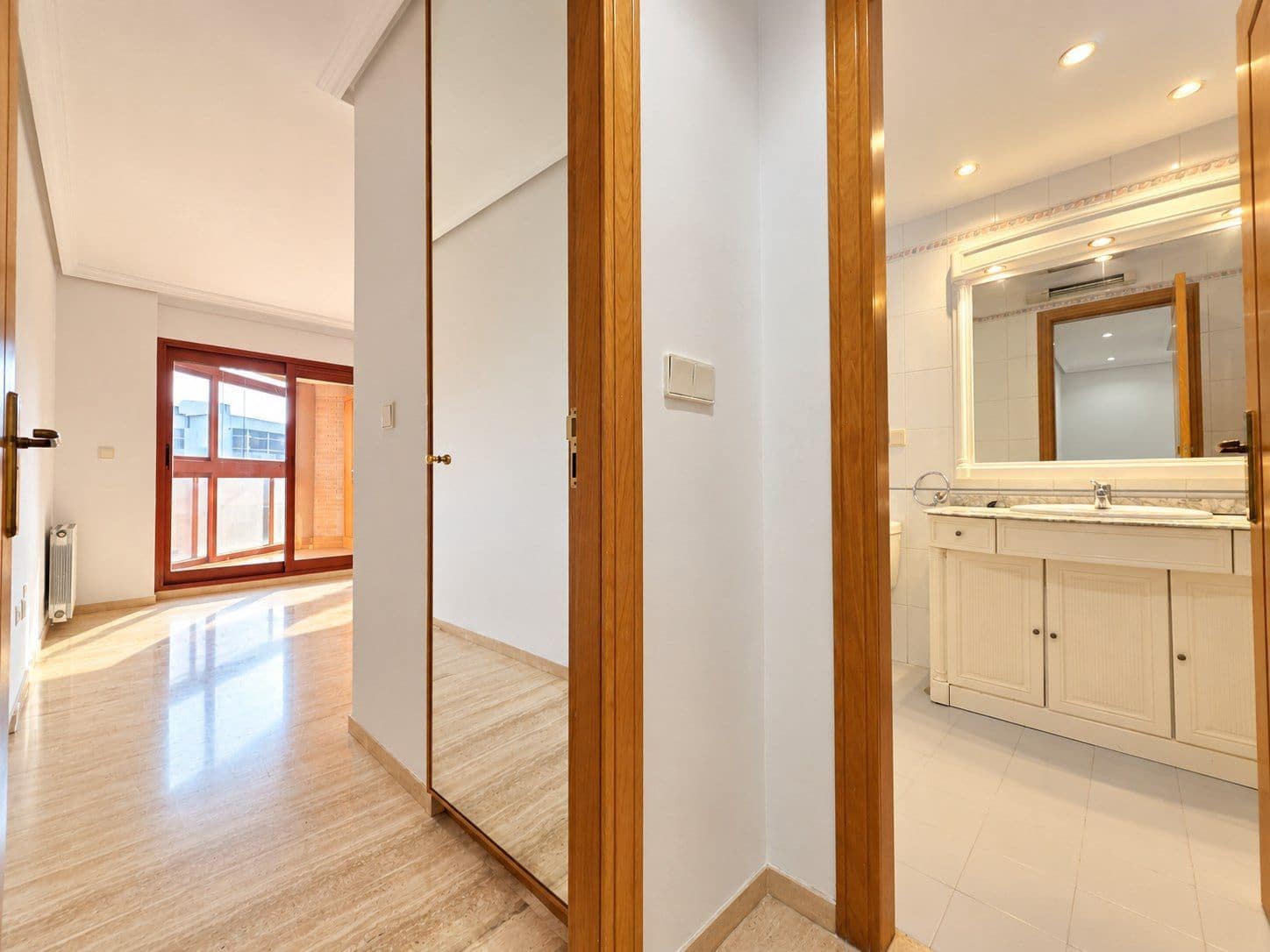 2 Zimmer Penthouse zu verkaufen in Alicante / Alacant Stadt mit Garage - 375.000 € (Ref: 10135595)