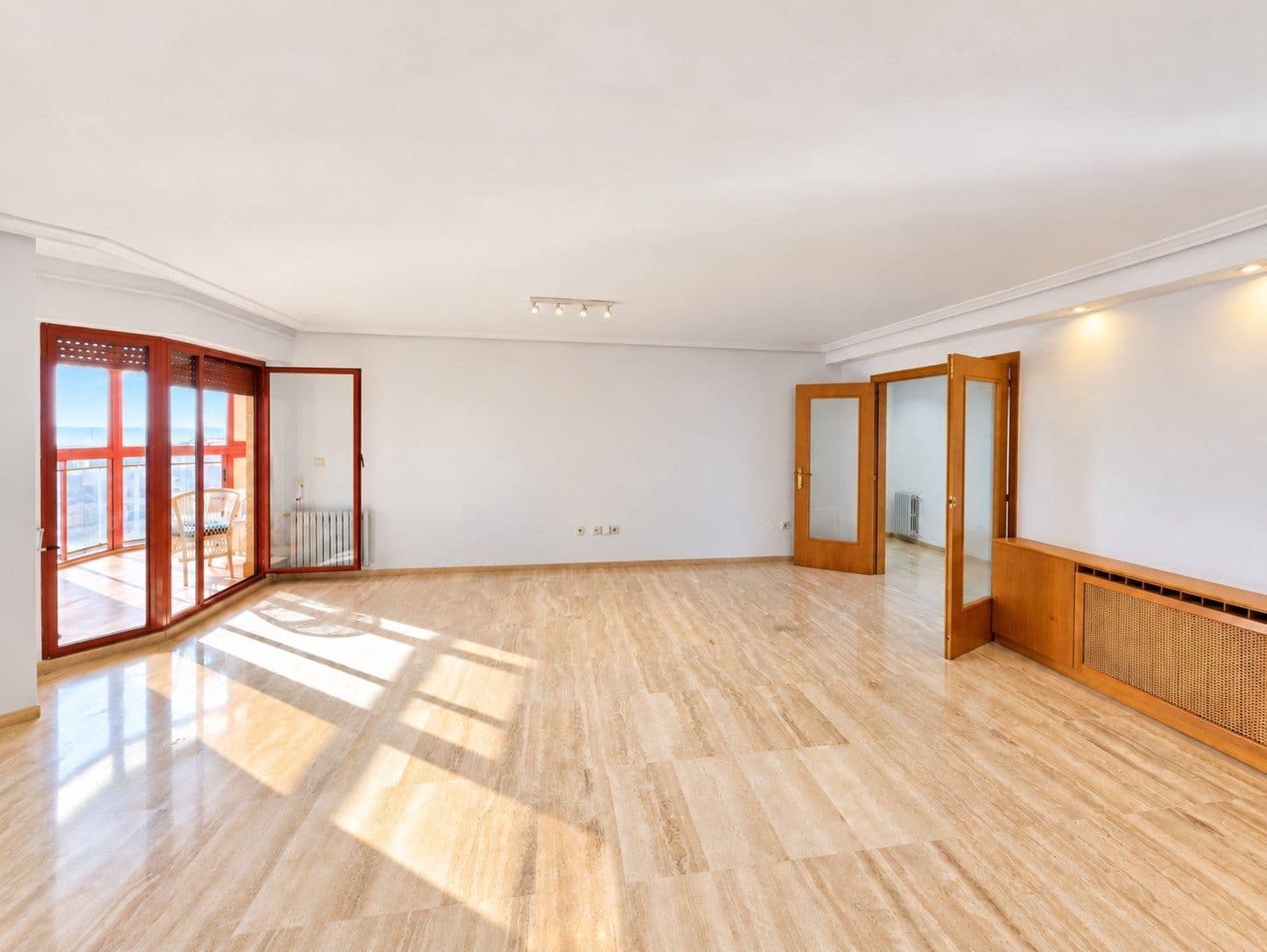 2 Zimmer Penthouse zu verkaufen in Alicante / Alacant Stadt mit Garage - 375.000 € (Ref: 10135595)