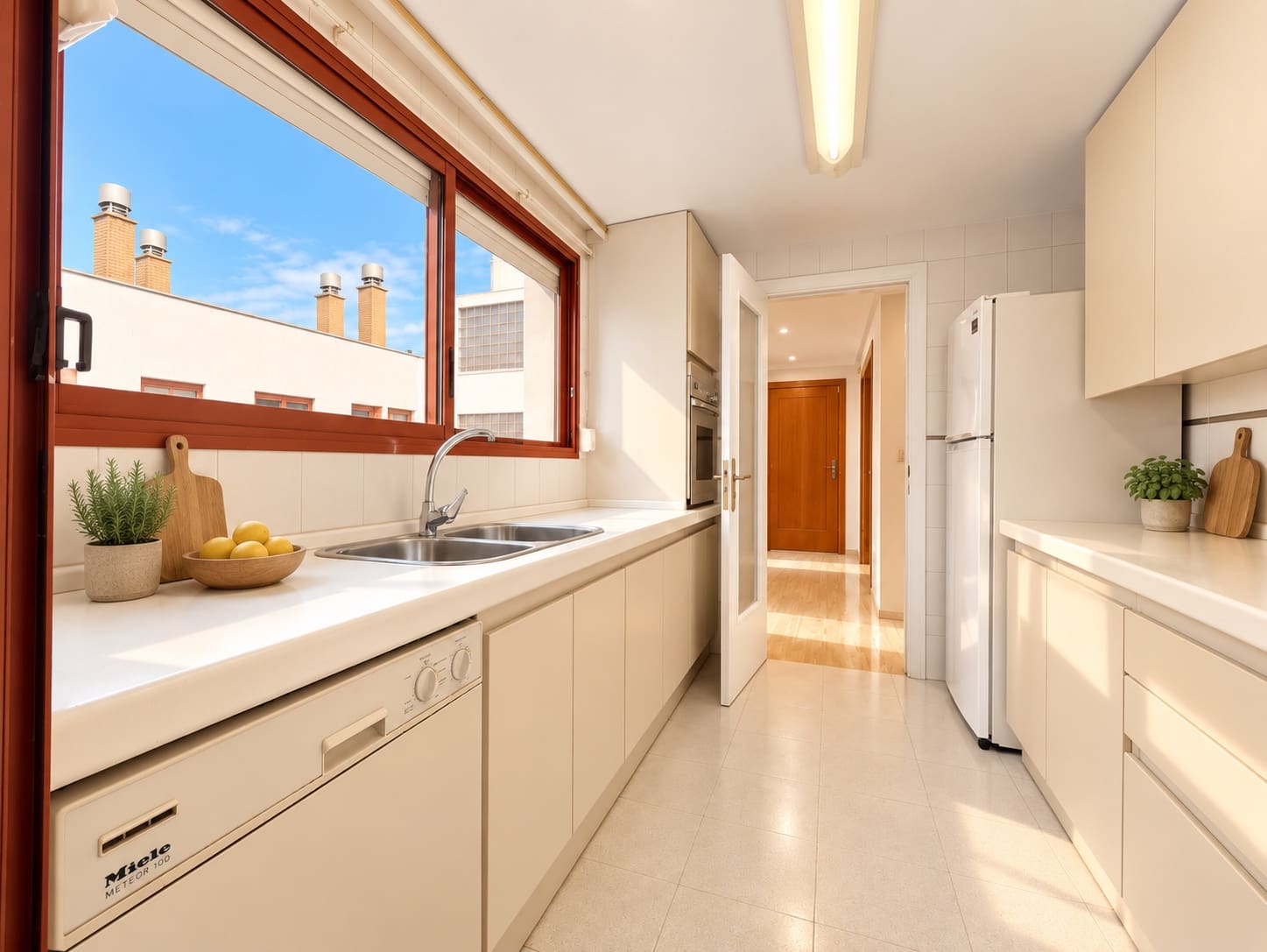 2 Zimmer Penthouse zu verkaufen in Alicante / Alacant Stadt mit Garage - 375.000 € (Ref: 10135595)