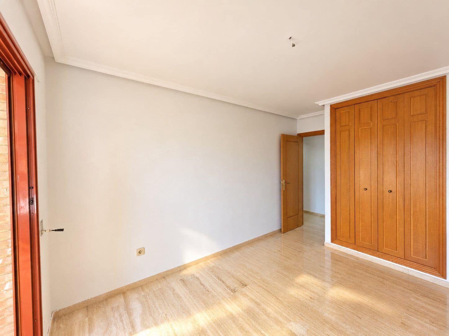 2 Zimmer Penthouse zu verkaufen in Alicante / Alacant Stadt mit Garage - 375.000 € (Ref: 10135595)