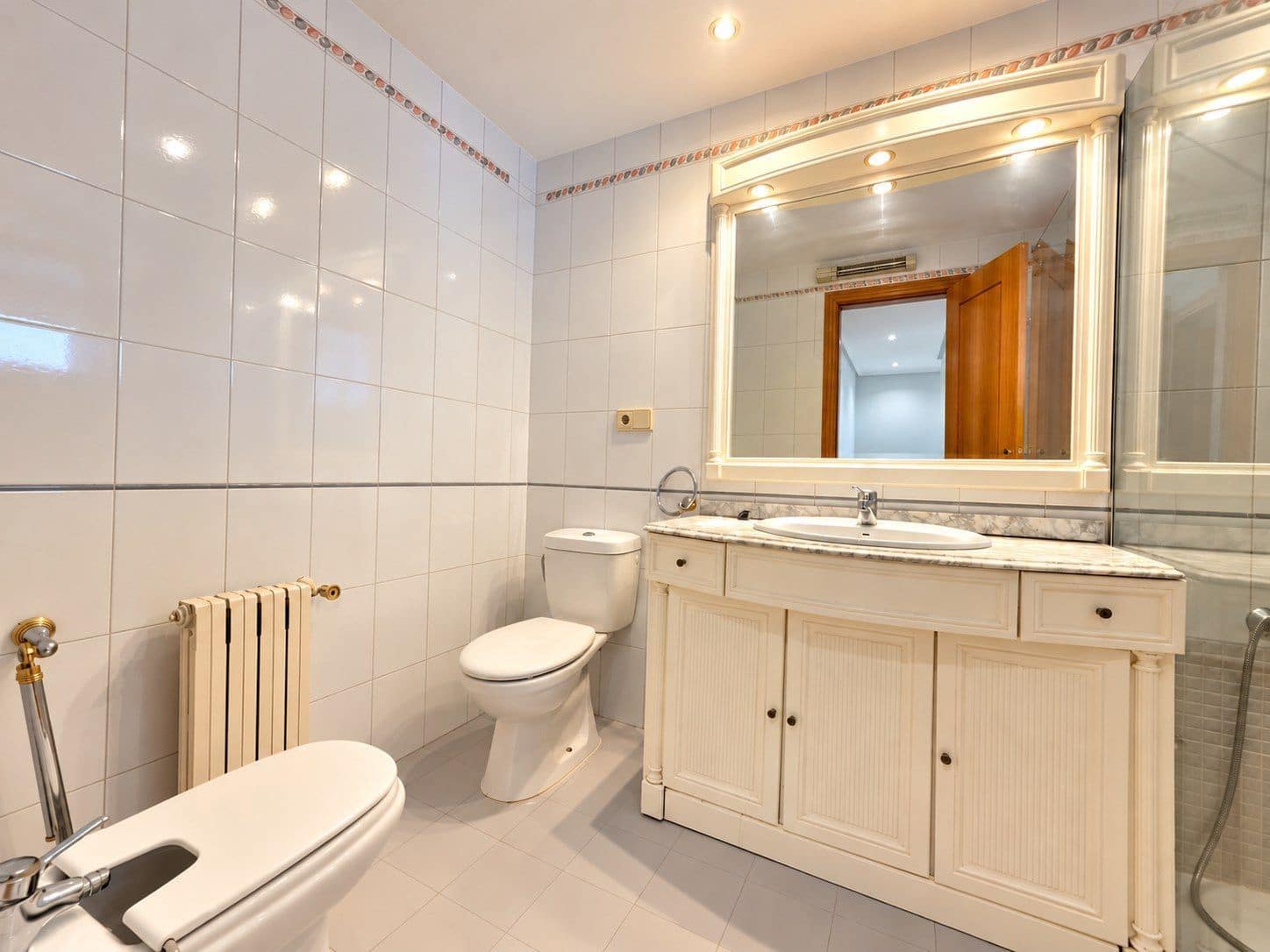 2 Zimmer Penthouse zu verkaufen in Alicante / Alacant Stadt mit Garage - 375.000 € (Ref: 10135595)