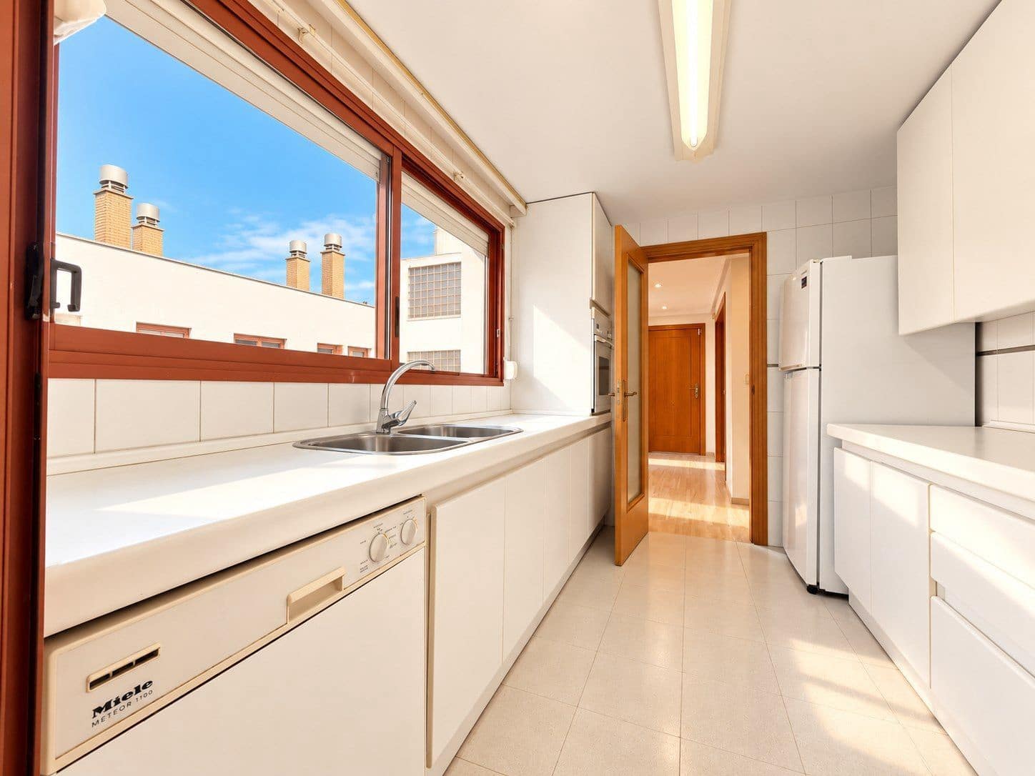 2 Zimmer Penthouse zu verkaufen in Alicante / Alacant Stadt mit Garage - 375.000 € (Ref: 10135595)