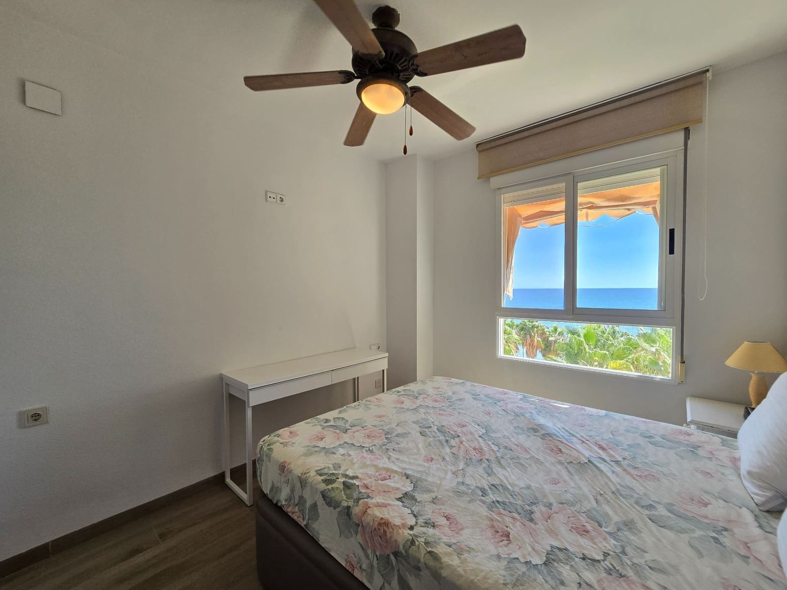 3 slaapkamer Flat te huur in Alicante stad met zwembad garage - € 1.800 (Ref: 10168146)