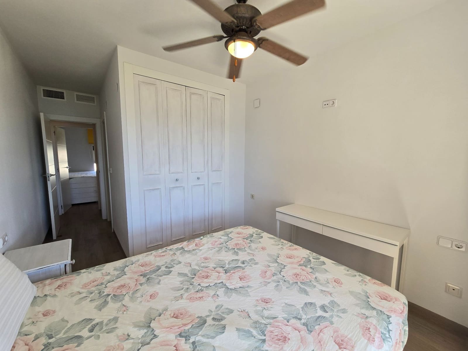 3 slaapkamer Flat te huur in Alicante stad met zwembad garage - € 1.800 (Ref: 10168146)