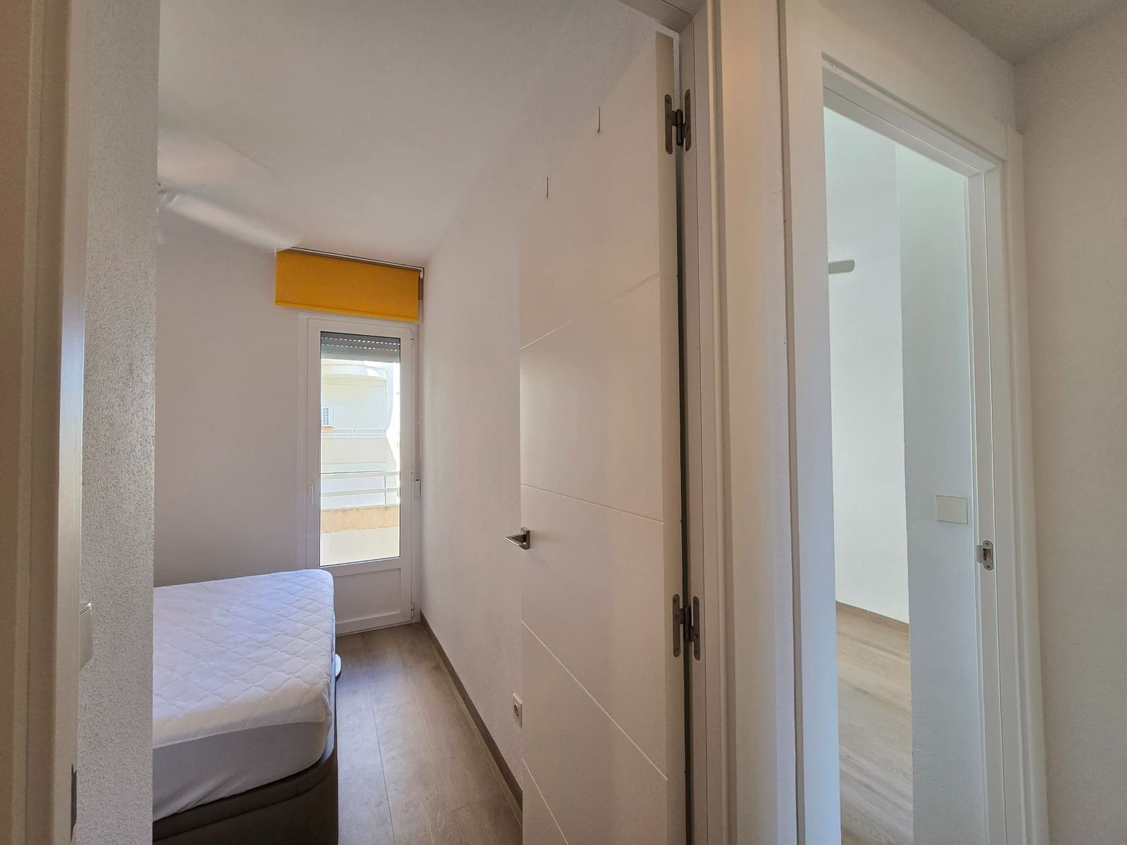 3 slaapkamer Flat te huur in Alicante stad met zwembad garage - € 1.800 (Ref: 10168146)