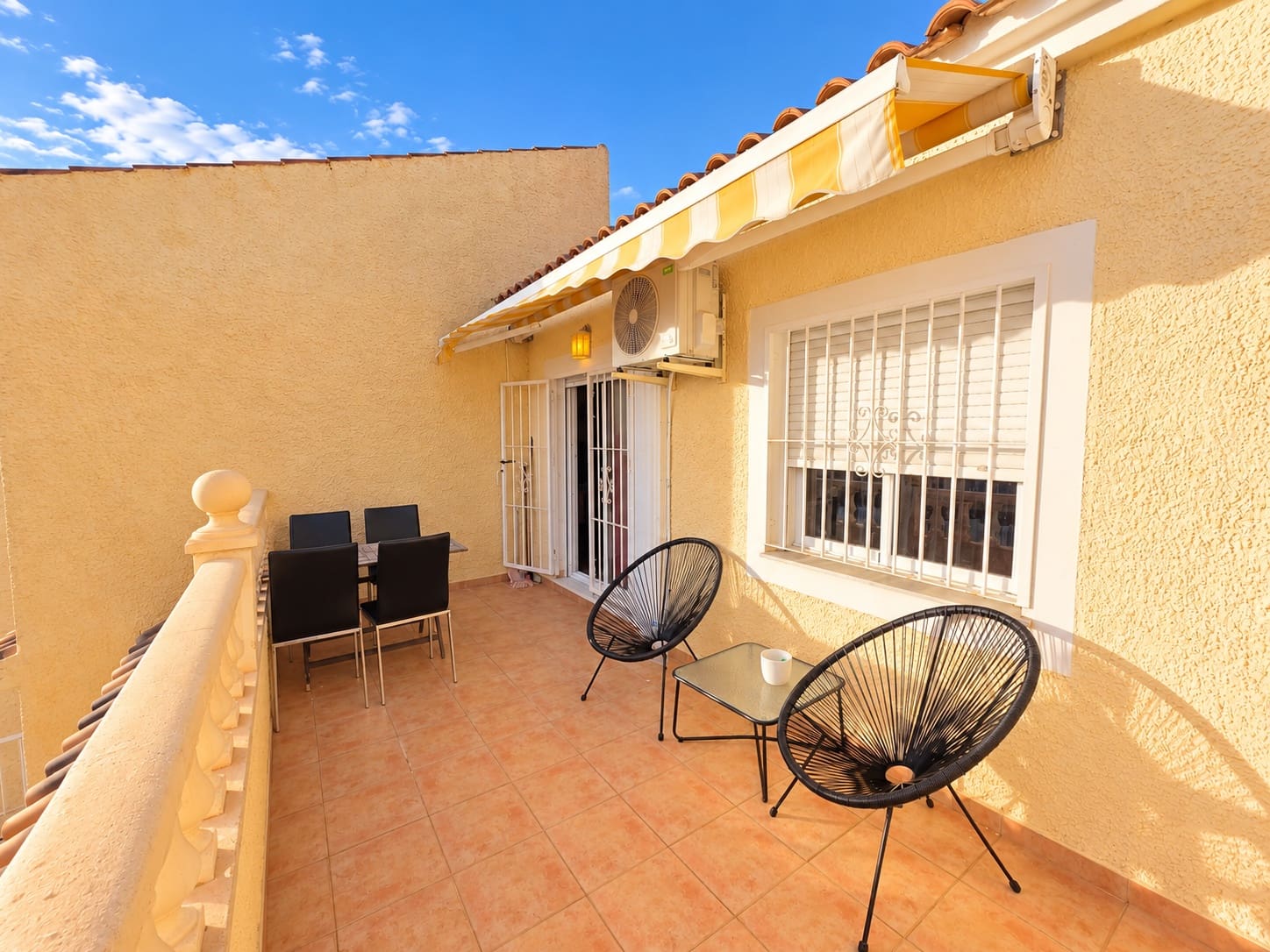 2 camera da letto Bungalow da affittare in Santa Pola con piscina garage - 950 € (Rif: 10170513)