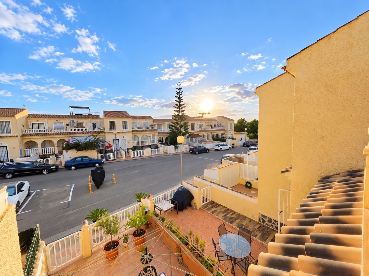 2 camera da letto Bungalow da affittare in Santa Pola con piscina garage - 950 € (Rif: 10170513)