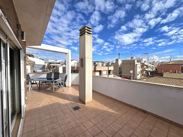 3 soverom Penthouse til leie i Alicante by med garasje - € 1 250 (Ref: 10170514)
