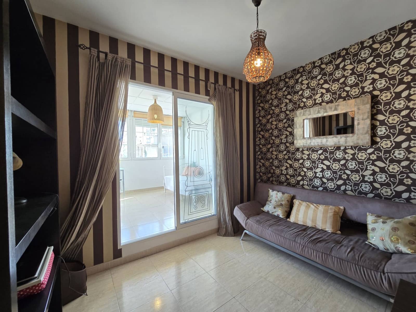 3 soverom Penthouse til leie i Alicante by med garasje - € 1 250 (Ref: 10170514)