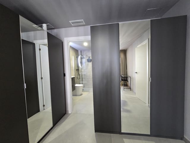 4 bedroom Townhouse for sale in Playa de San Juan, Alicante / Alacant city - € 320,000 (Ref: 9162039)