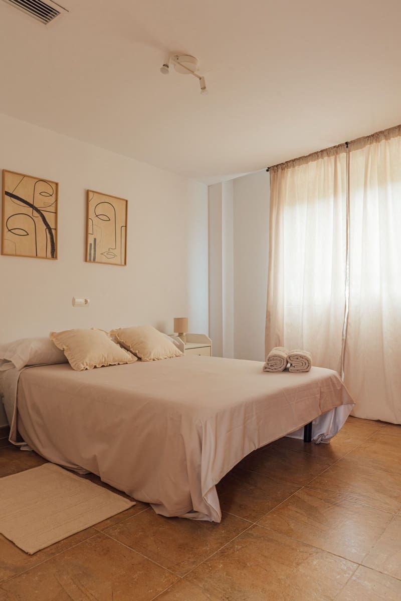 4 soveværelse Villa til leje i Alicante by med swimmingpool garage - € 3.750 (Ref: 9269164)