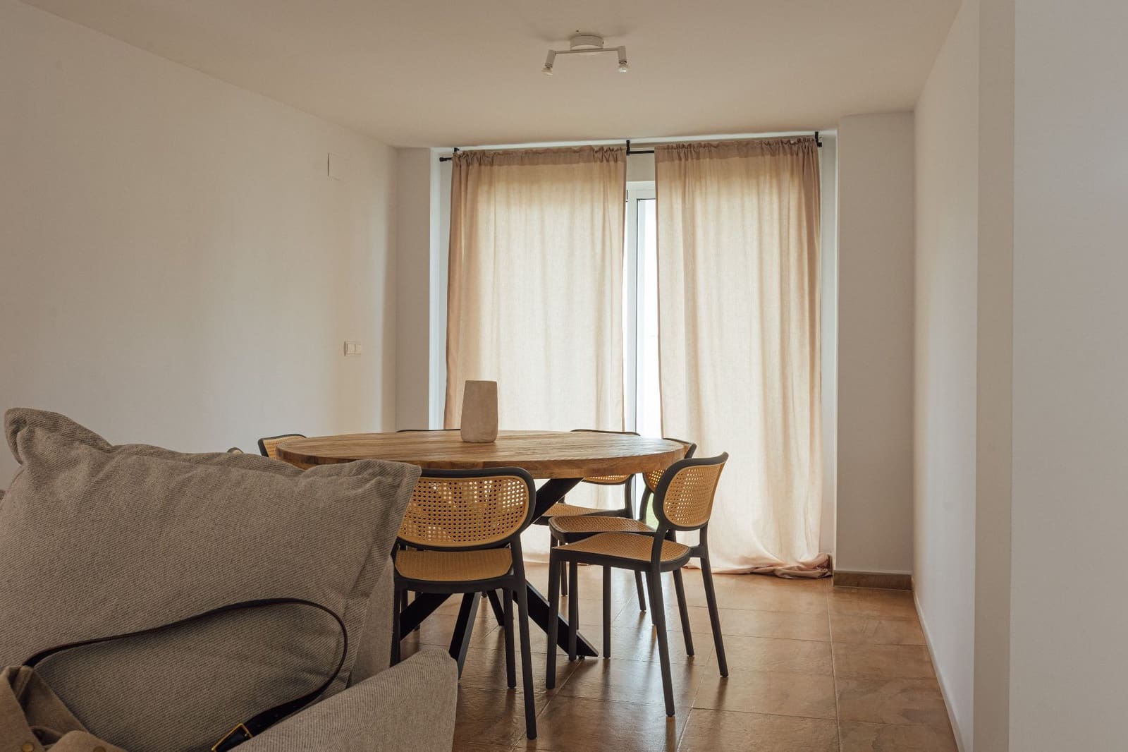 4 soveværelse Villa til leje i Alicante by med swimmingpool garage - € 3.750 (Ref: 9269164)