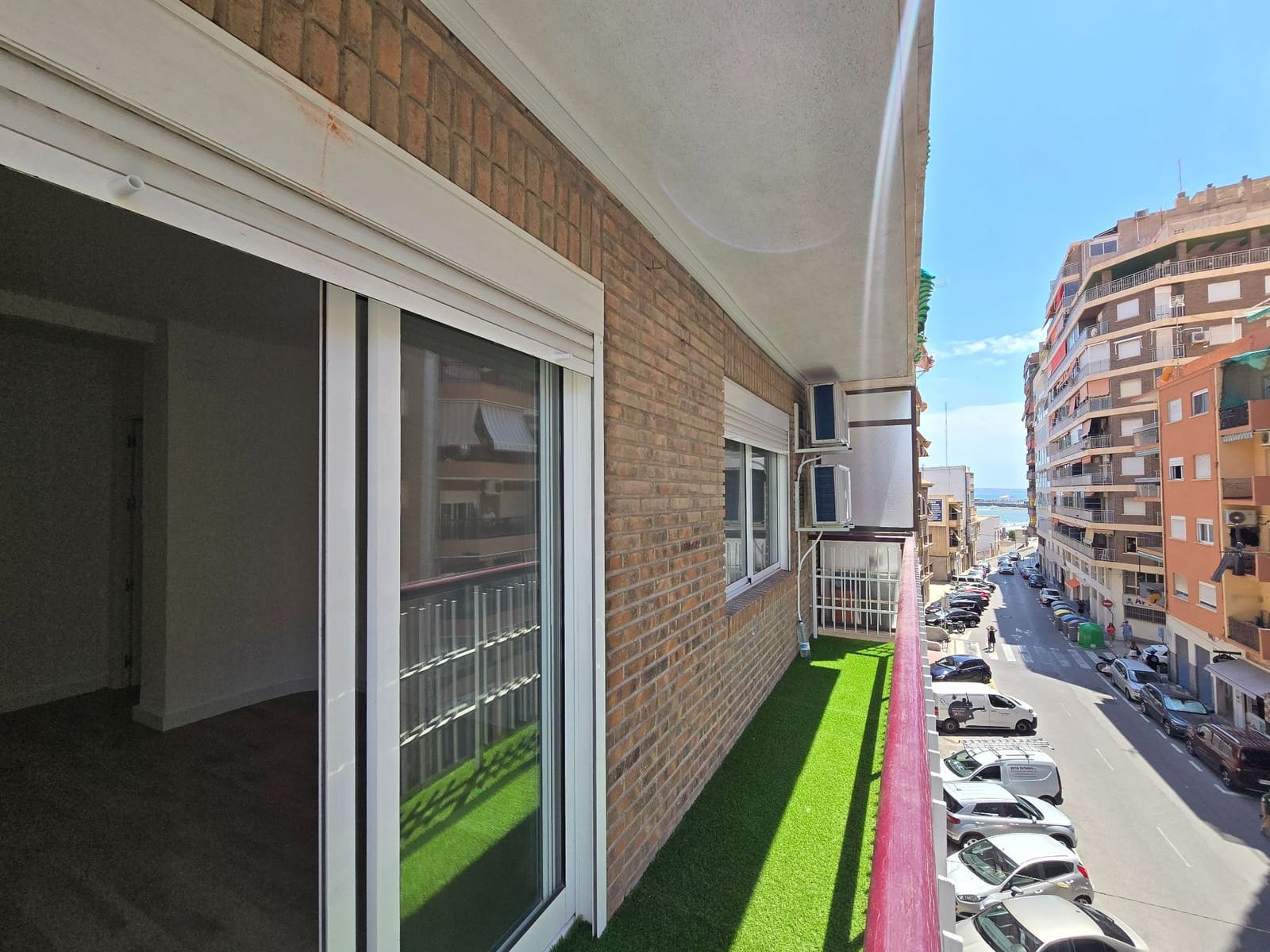 3 soveværelse Lejlighed til salg i Alicante by - € 259.000 (Ref: 9296643)
