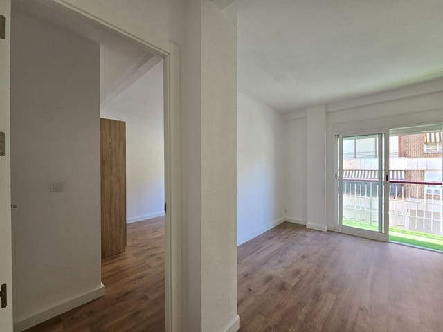 3 soveværelse Lejlighed til salg i Raval Roig - Virgen del Socorro, Alicante by - € 259.000 (Ref: 9296643)