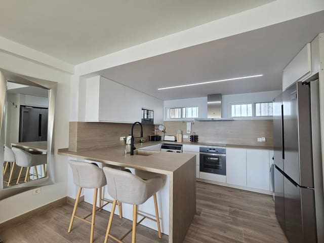 2 soveværelse Lejlighed til salg i Alicante by med swimmingpool garage - € 355.000 (Ref: 9308227)