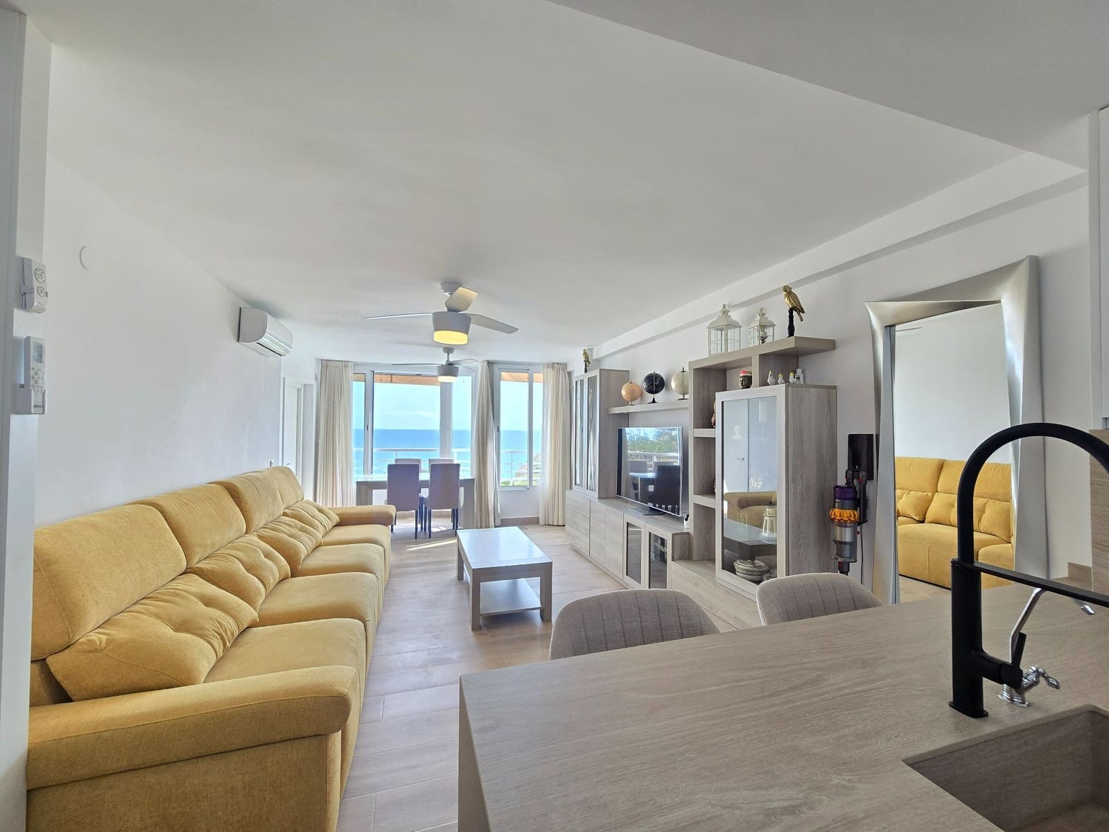 2 soveværelse Lejlighed til salg i Alicante by med swimmingpool garage - € 355.000 (Ref: 9308227)