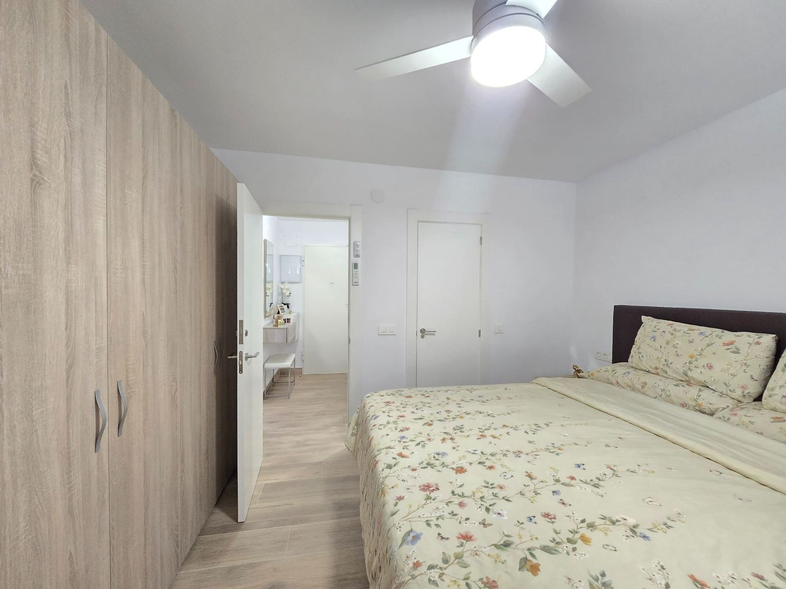 2 soveværelse Lejlighed til salg i Alicante by med swimmingpool garage - € 355.000 (Ref: 9308227)