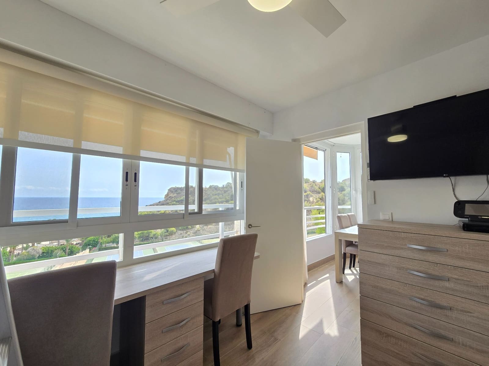 2 soveværelse Lejlighed til salg i Alicante by med swimmingpool garage - € 355.000 (Ref: 9308227)