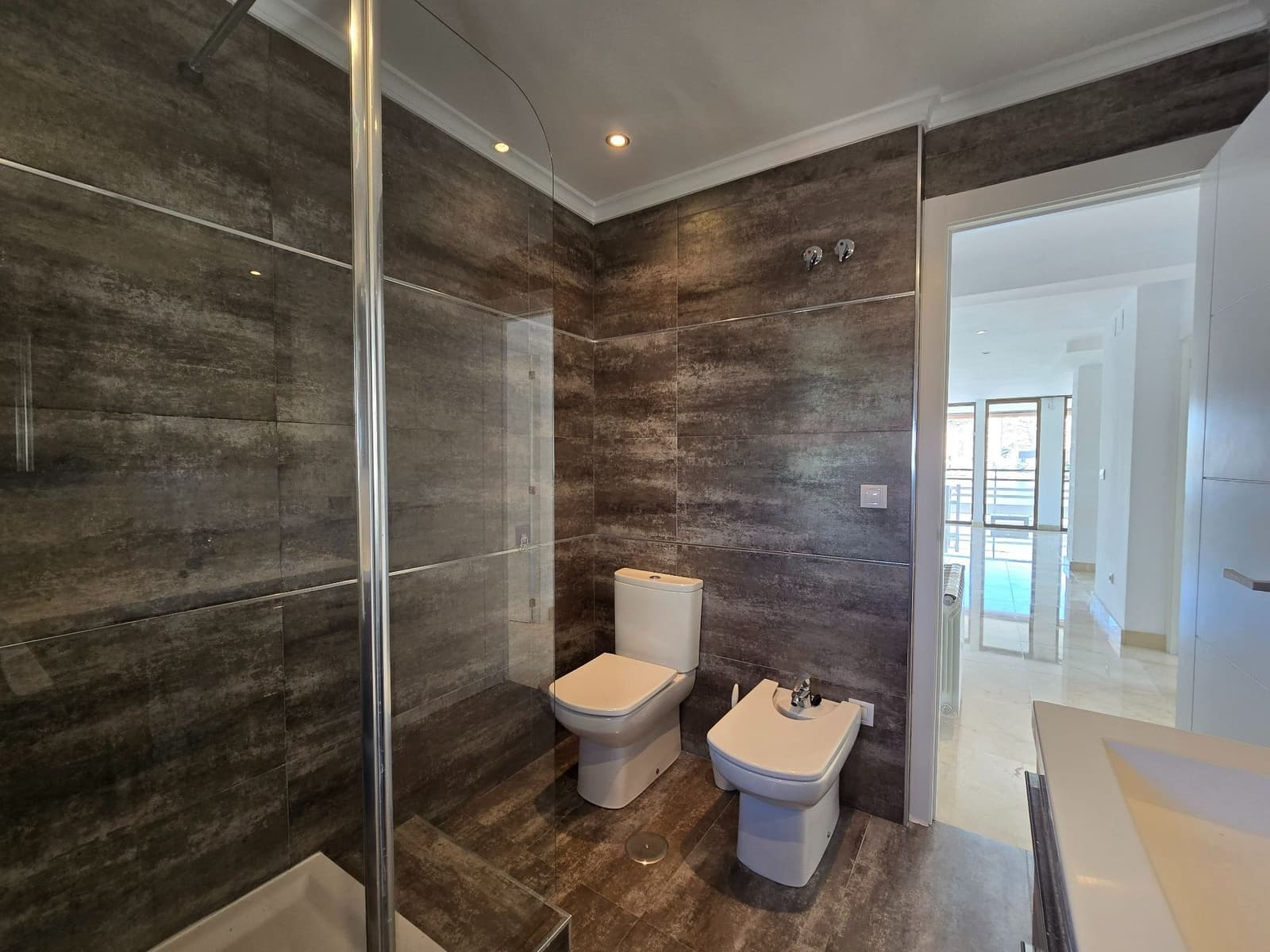 2 camera da letto Appartamento da affittare in Alicante citta con garage - 1.800 € (Rif: 9366952)