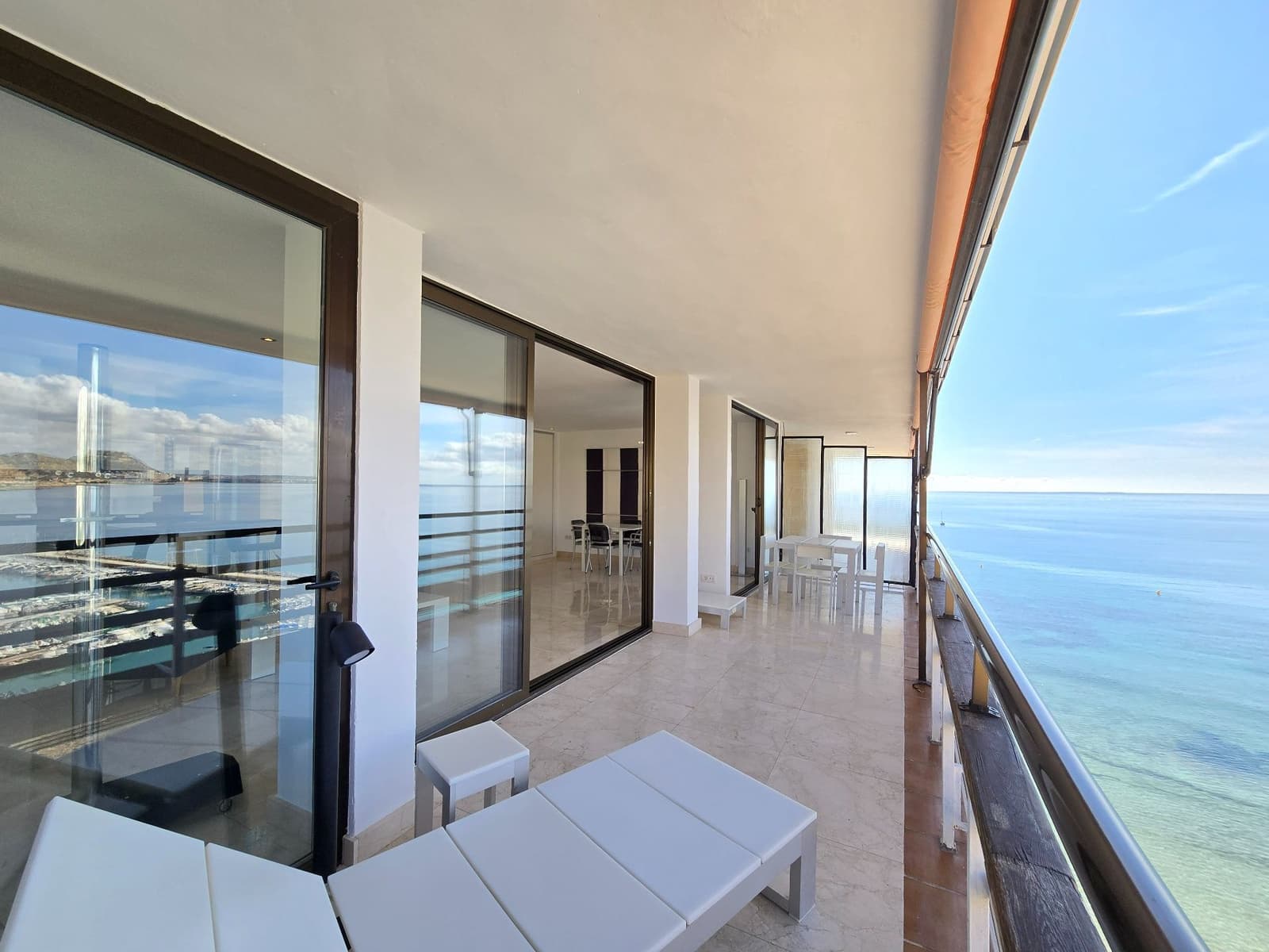 2 camera da letto Appartamento da affittare in Alicante citta con garage - 1.800 € (Rif: 9366952)