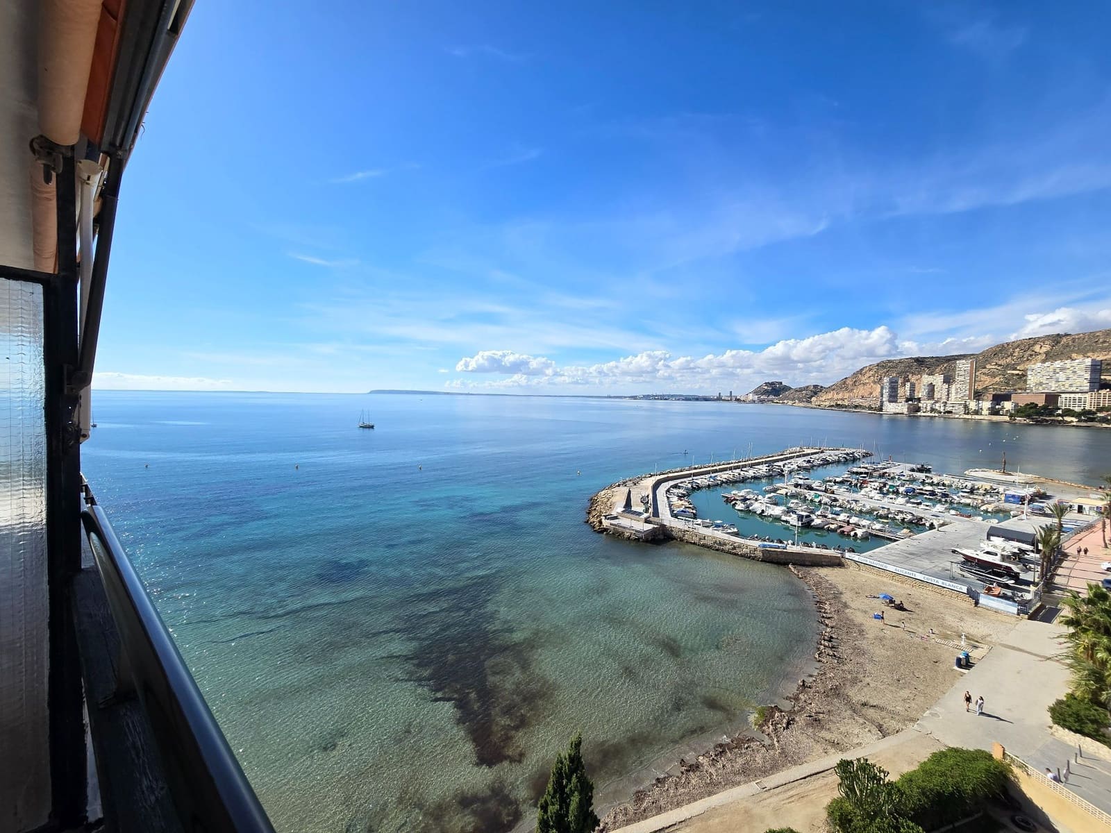 2 camera da letto Appartamento da affittare in Alicante citta con garage - 1.800 € (Rif: 9366952)