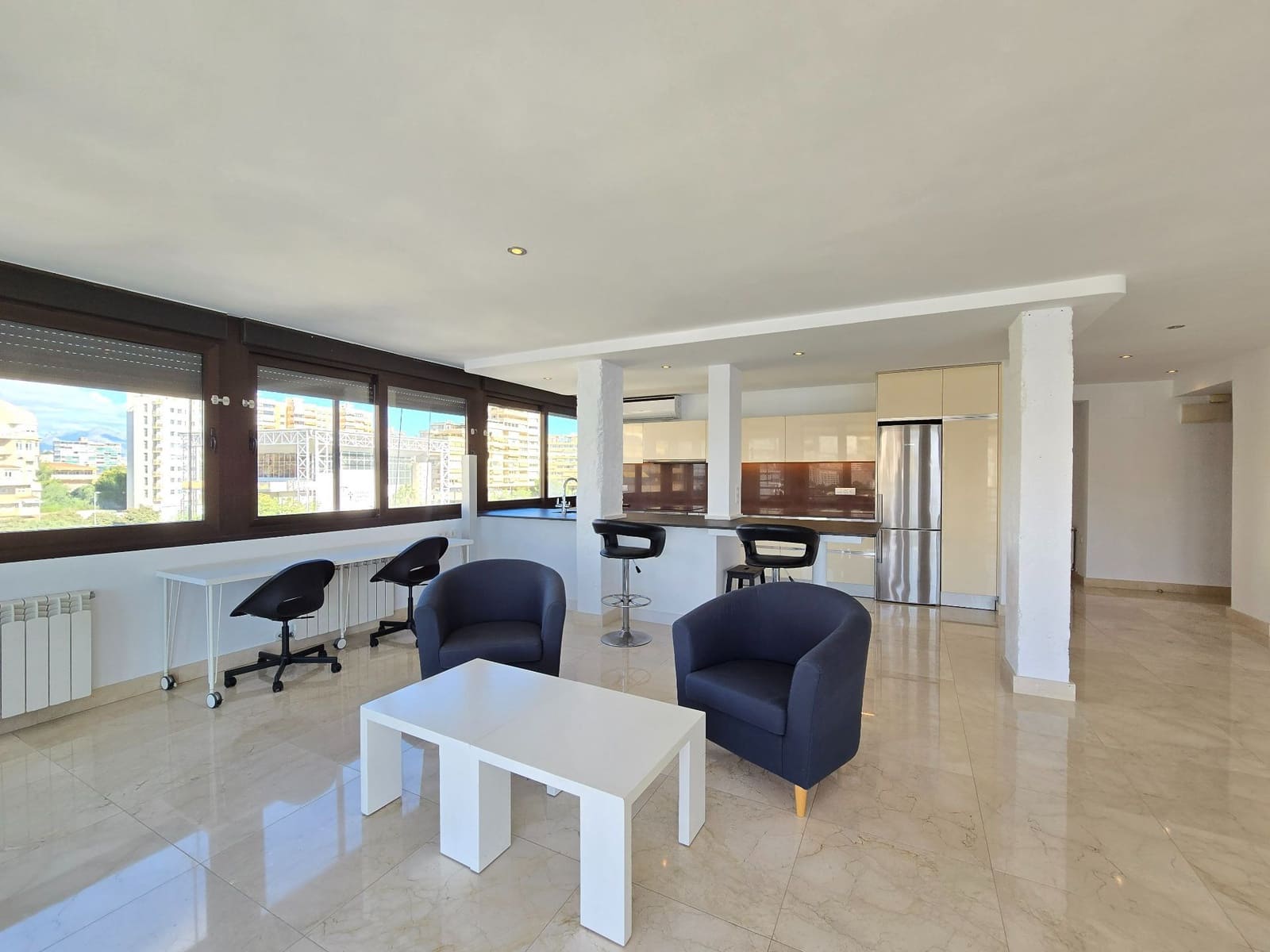 2 camera da letto Appartamento da affittare in Alicante citta con garage - 1.800 € (Rif: 9366952)