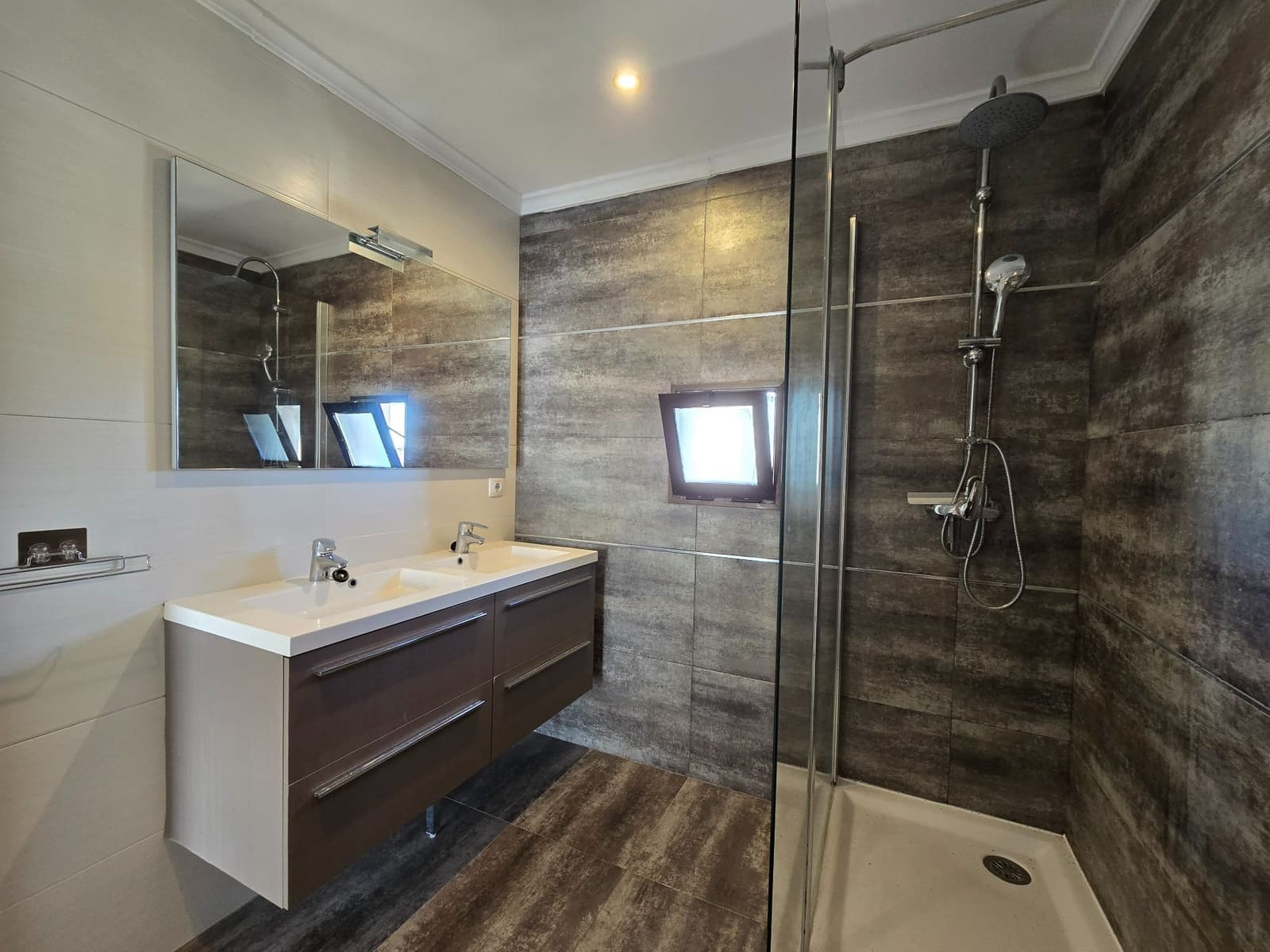 2 camera da letto Appartamento da affittare in Alicante citta con garage - 1.800 € (Rif: 9366952)