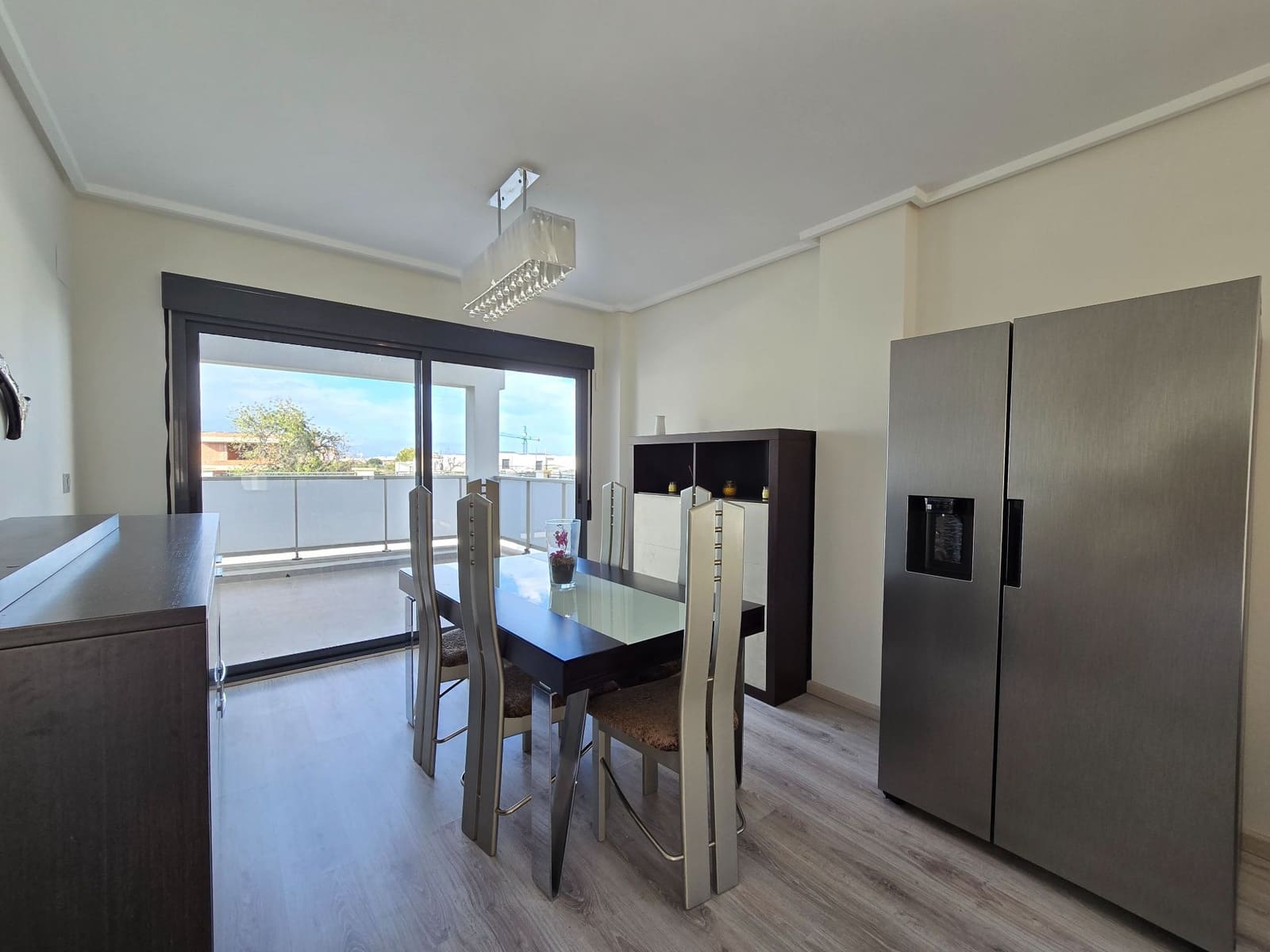 3 makuuhuone Huvila myytävänä paikassa Alicante kaupunki mukana uima-altaan 
autotalli - 585 000 € (Ref: 9387389)