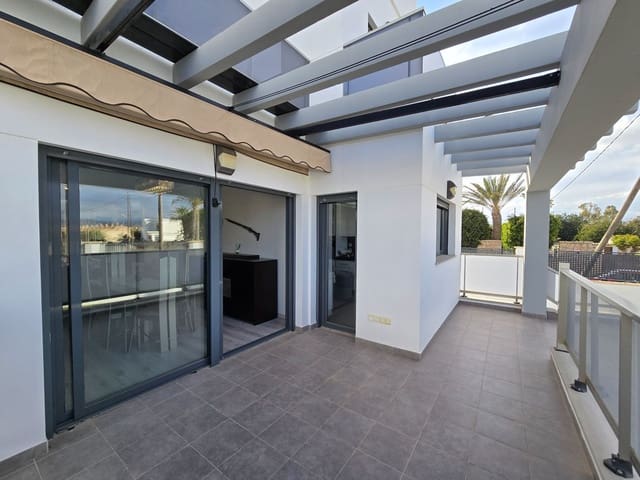 3 makuuhuone Huvila myytävänä paikassa Alicante kaupunki mukana uima-altaan 
autotalli - 585 000 € (Ref: 9387389)