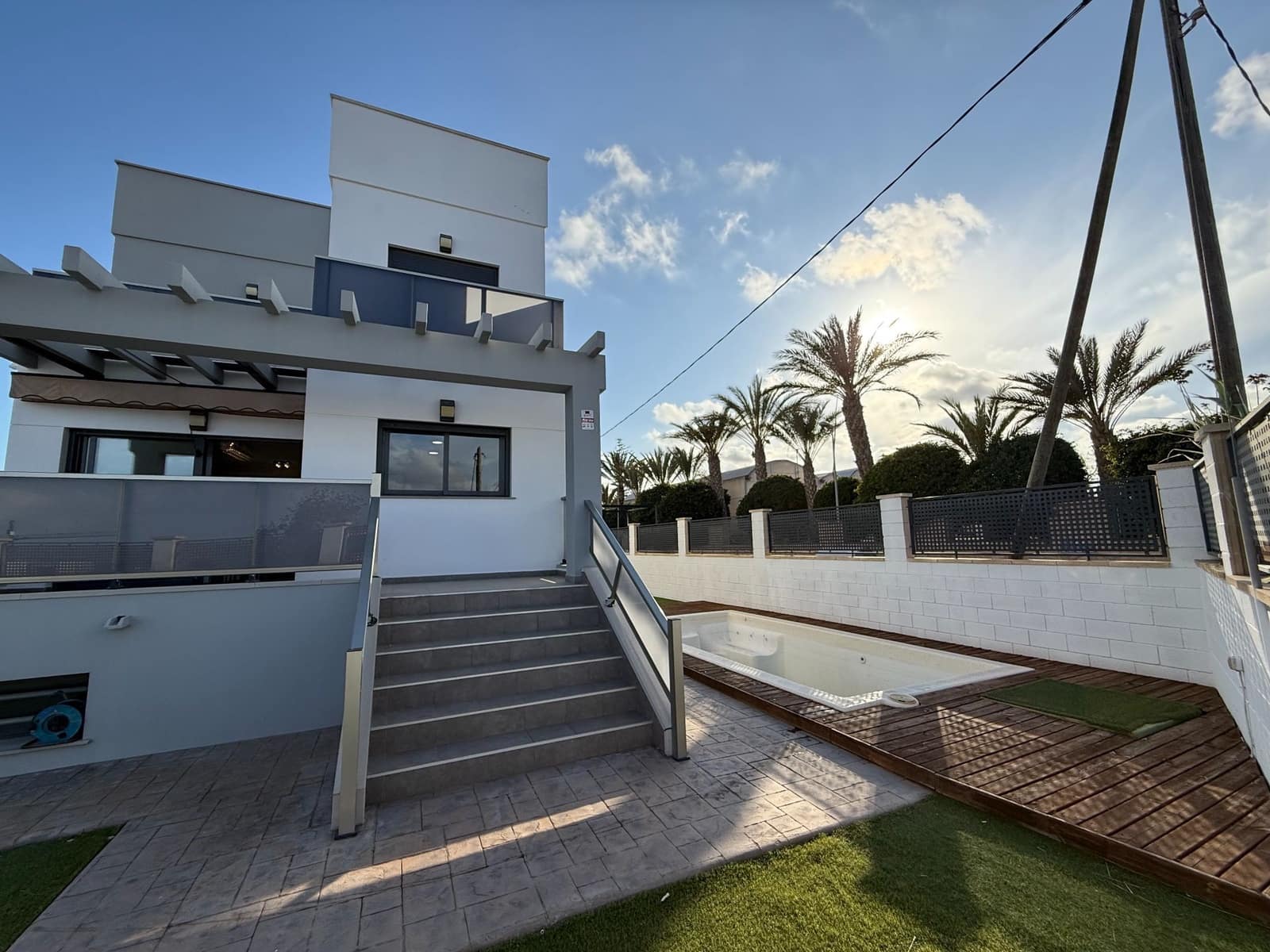 3 makuuhuone Huvila myytävänä paikassa Alicante kaupunki mukana uima-altaan 
autotalli - 585 000 € (Ref: 9387389)