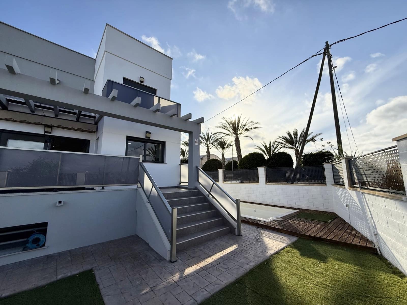 3 makuuhuone Huvila myytävänä paikassa Alicante kaupunki mukana uima-altaan 
autotalli - 585 000 € (Ref: 9387389)