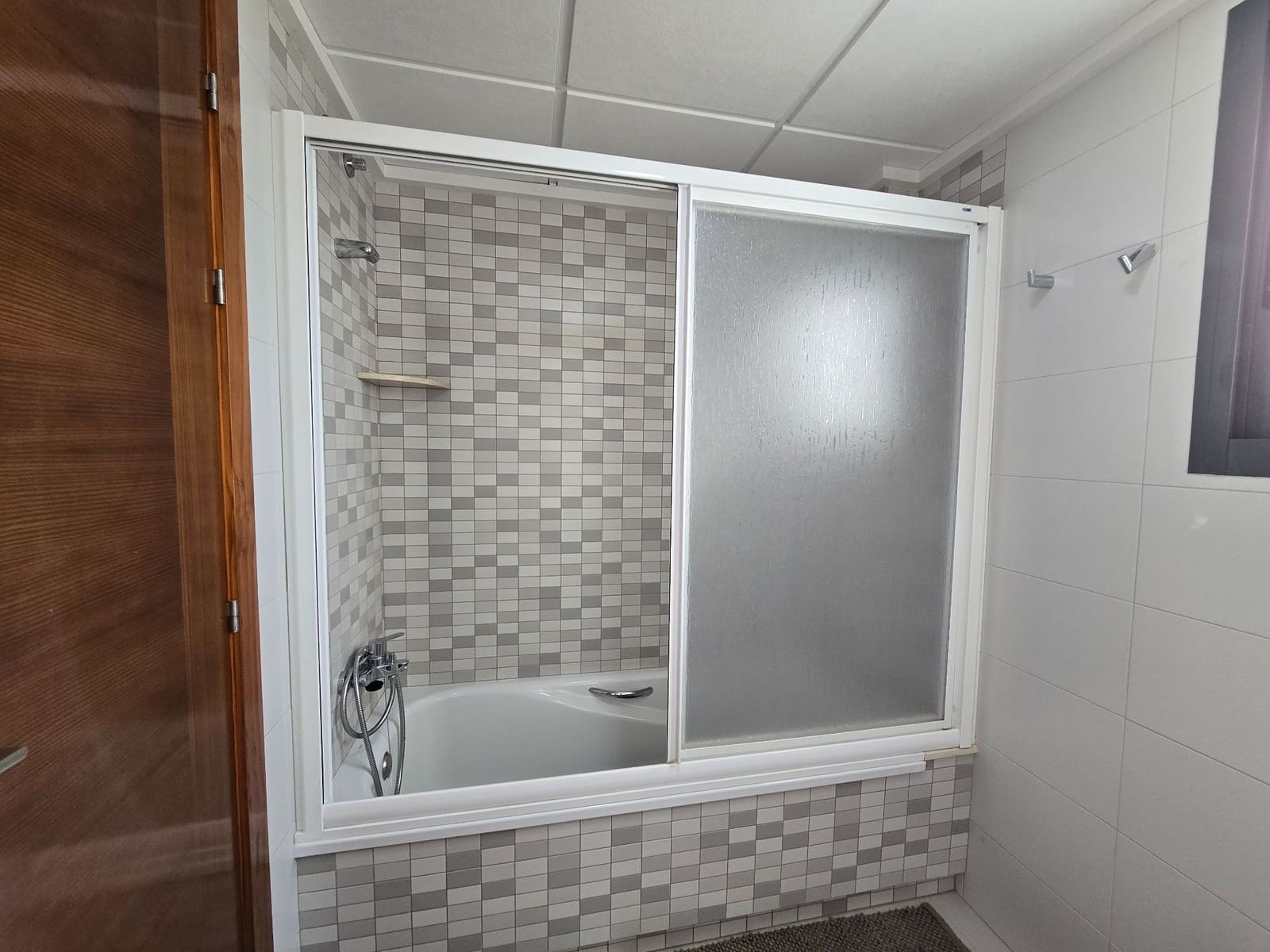 3 makuuhuone Huvila myytävänä paikassa Alicante kaupunki mukana uima-altaan 
autotalli - 585 000 € (Ref: 9387389)