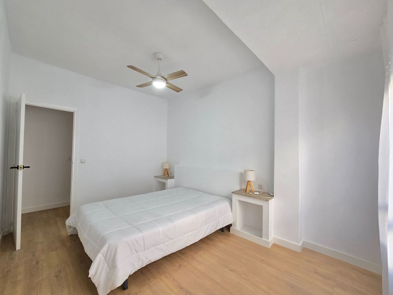 3 bedroom Flat for rent in Alicante / Alacant city - € 1,000 (Ref: 9421866)