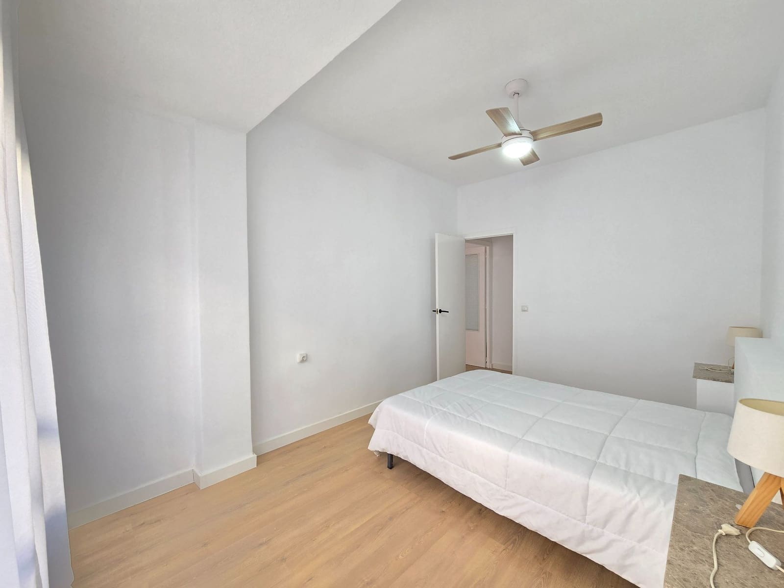 3 bedroom Flat for rent in Alicante / Alacant city - € 1,000 (Ref: 9421866)