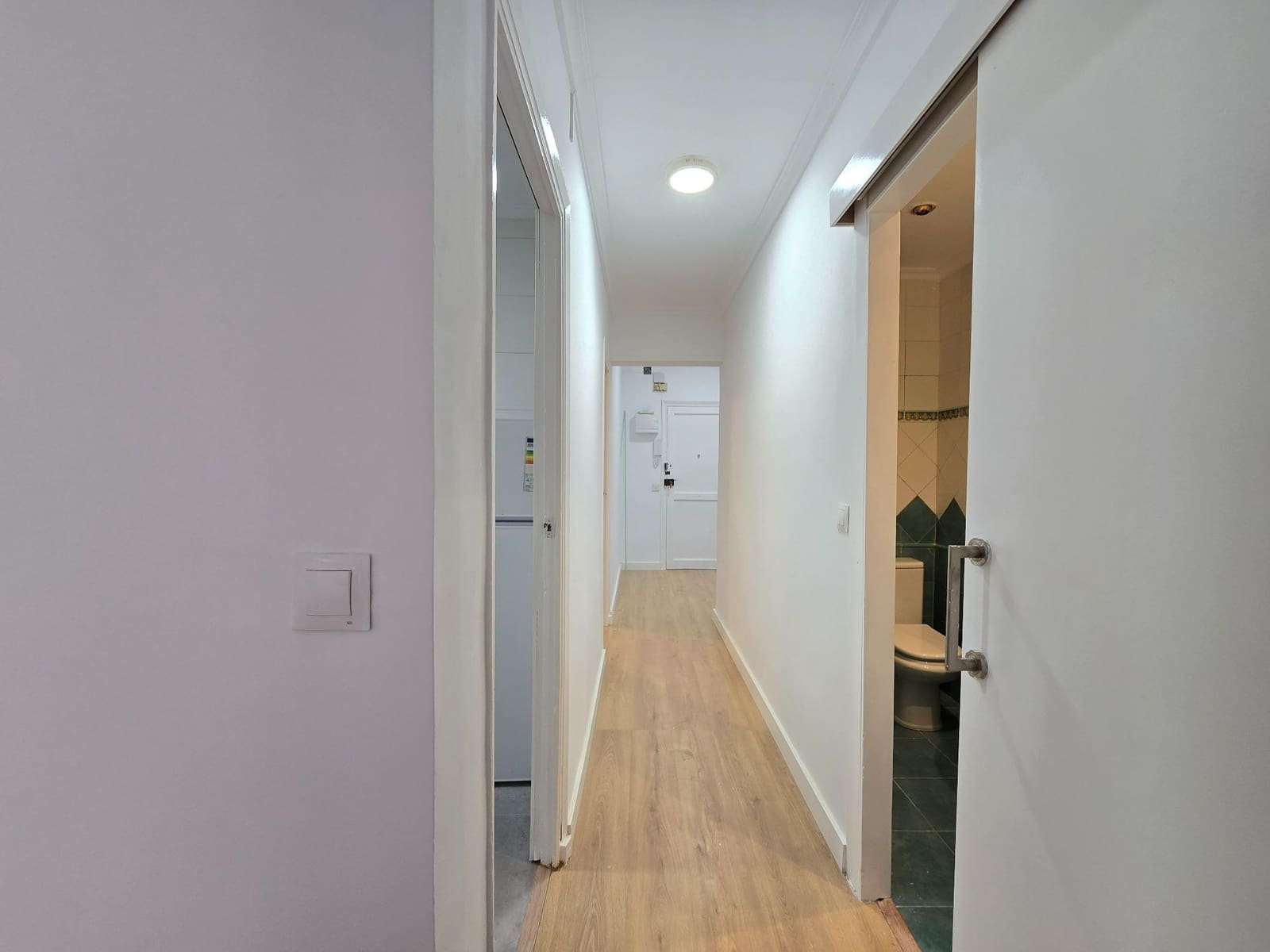 3 bedroom Flat for rent in Alicante / Alacant city - € 1,000 (Ref: 9421866)