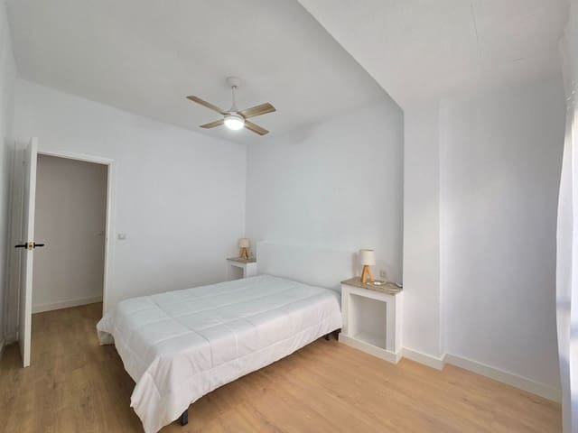 3 bedroom Flat for rent in Alicante / Alacant city - € 1,000 (Ref: 9421866)