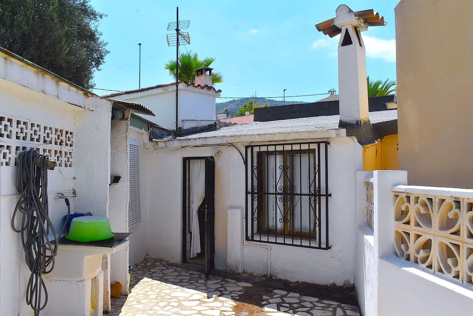 3 bedroom Villa for sale in Albir with garage - € 516,000 (Ref: 9424289)