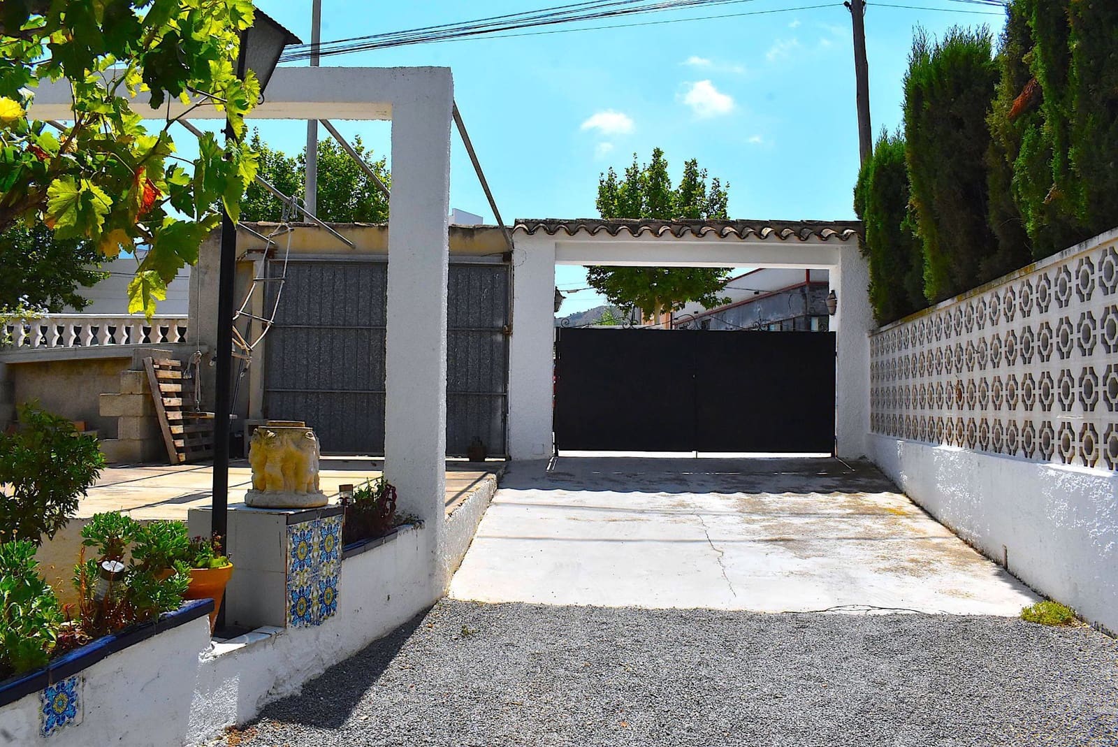 3 bedroom Villa for sale in Albir with garage - € 516,000 (Ref: 9424289)