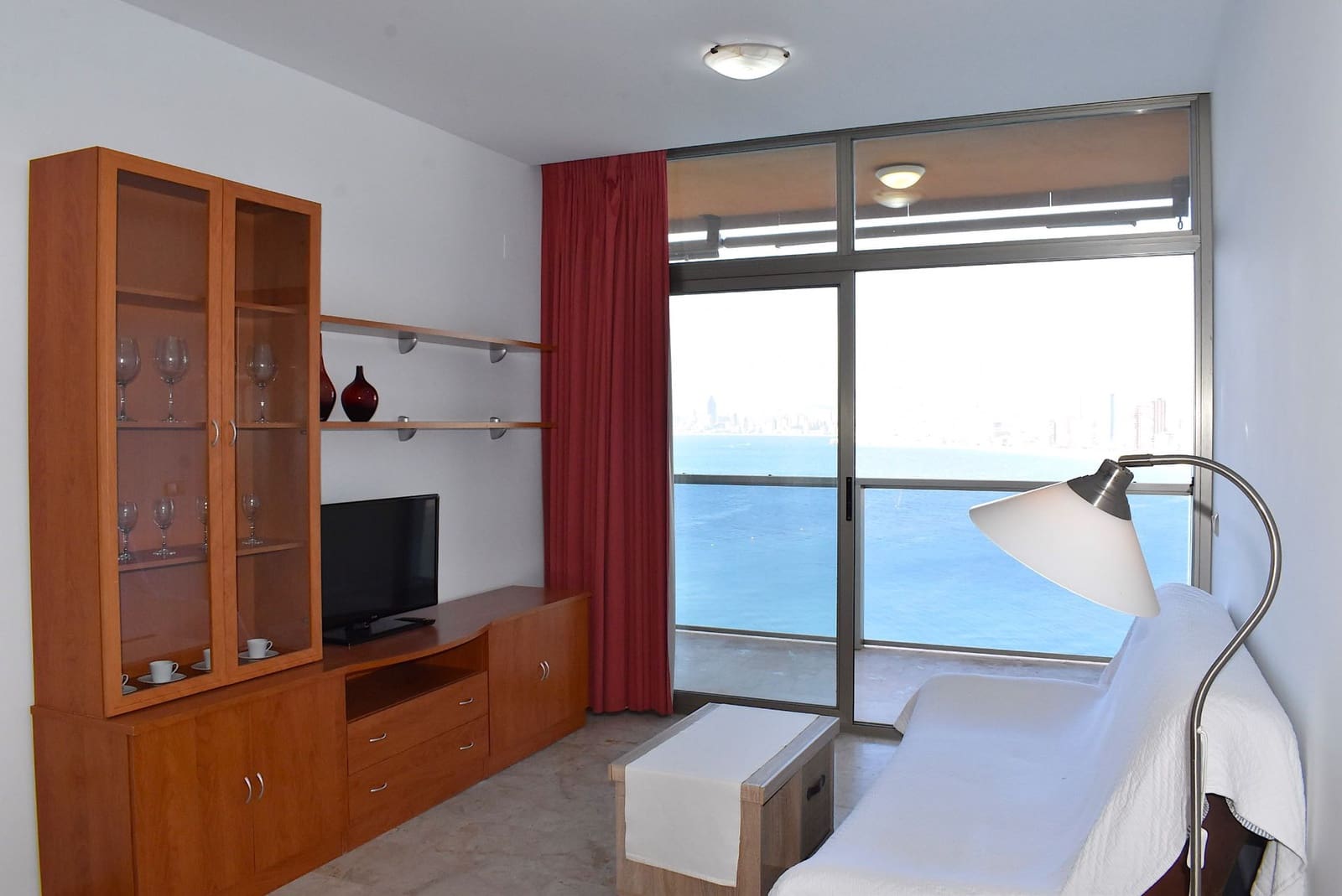 1 sovrum Lägenhet att hyra i Benidorm med pool garage - 850 € (Ref: 9424290)