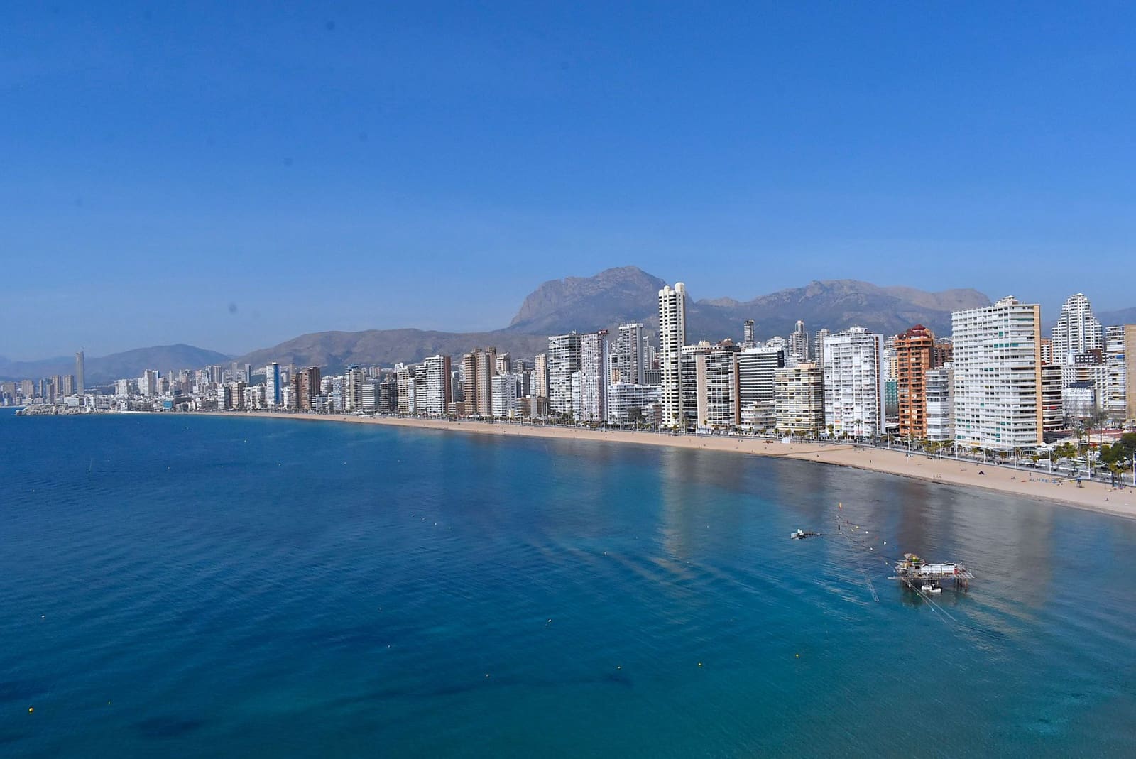 1 sovrum Lägenhet att hyra i Benidorm med pool garage - 850 € (Ref: 9424290)