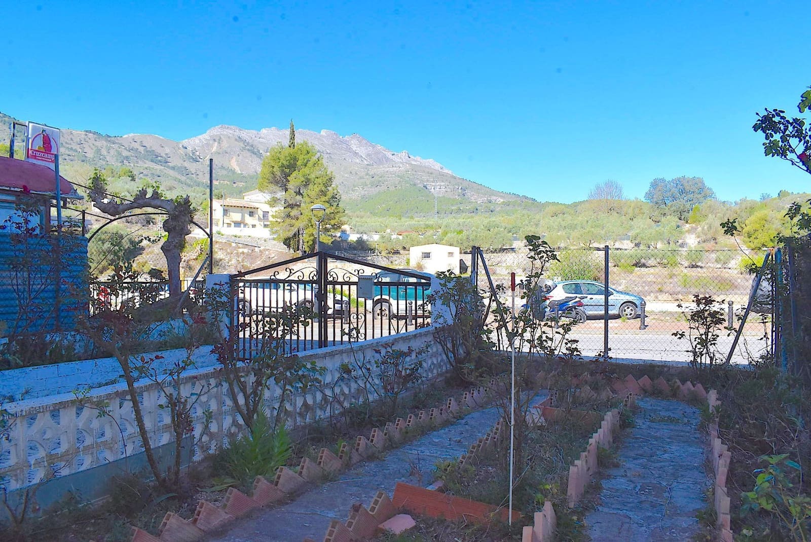 4 bedroom Townhouse for sale in Castell de Castells with garage - € 159,000 (Ref: 9424291)