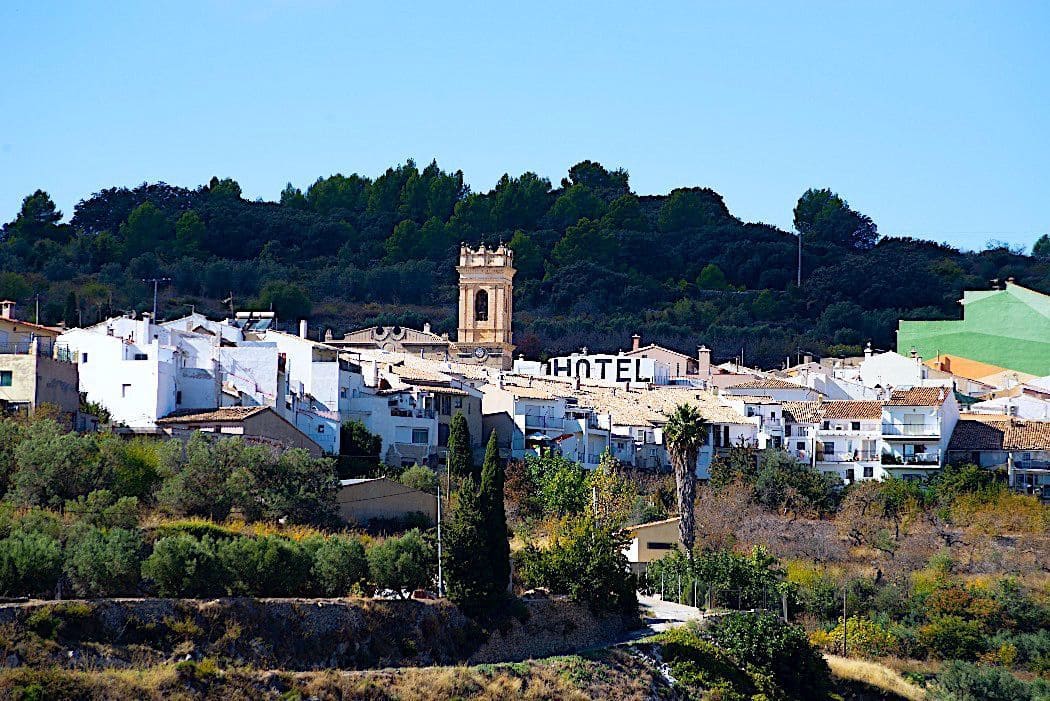 6 slaapkamer Hotel te koop in Tarbena met zwembad garage - € 370.000 (Ref: 9424293)