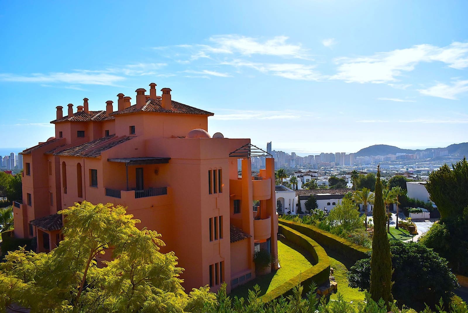 2 bedroom Apartment for sale in Finestrat with pool garage - € 319,000 (Ref: 9424294)