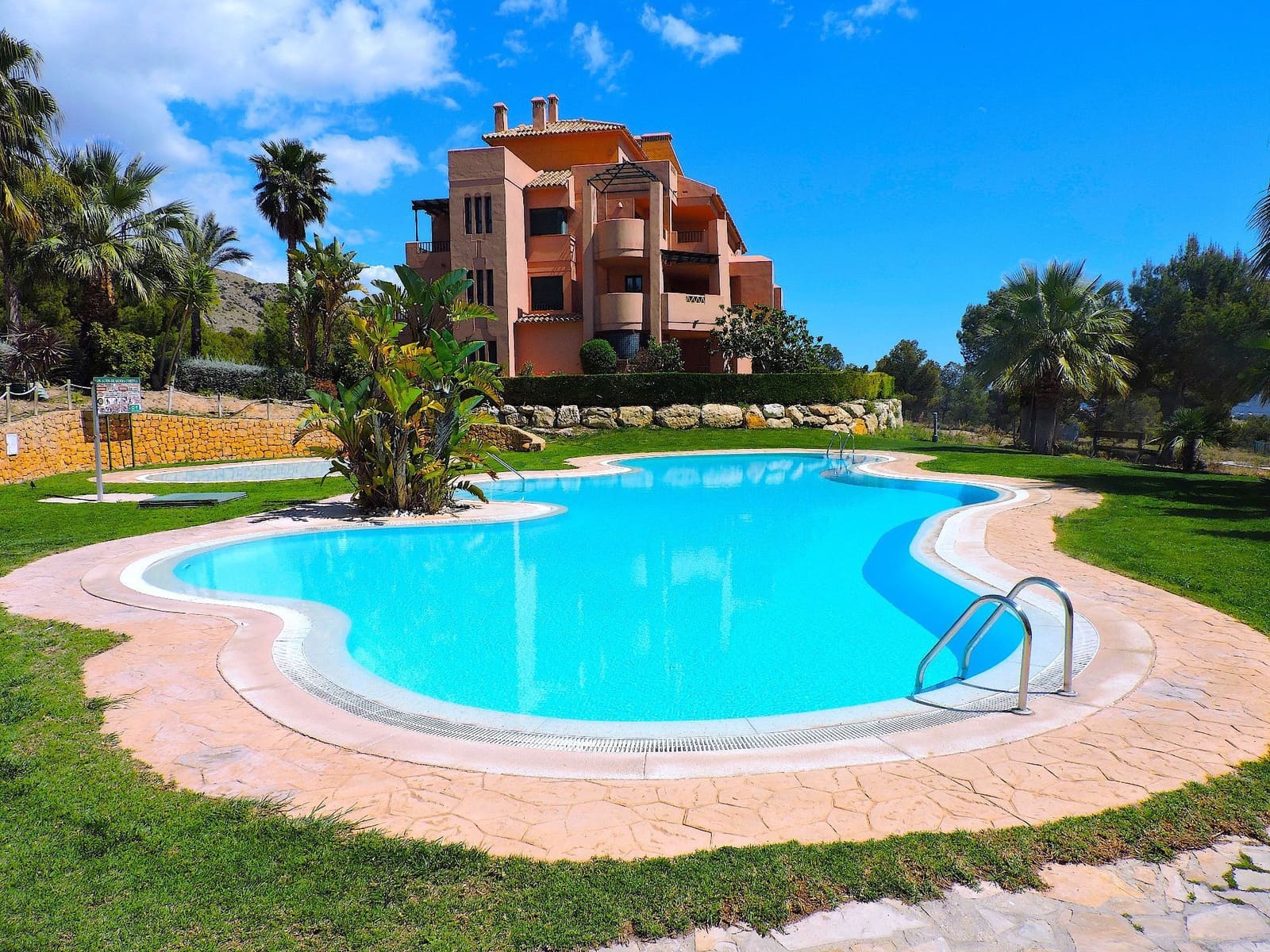 2 bedroom Apartment for sale in Finestrat with pool garage - € 319,000 (Ref: 9424294)
