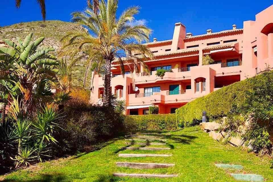 2 bedroom Apartment for sale in Finestrat with pool garage - € 410,000 (Ref: 9424295)