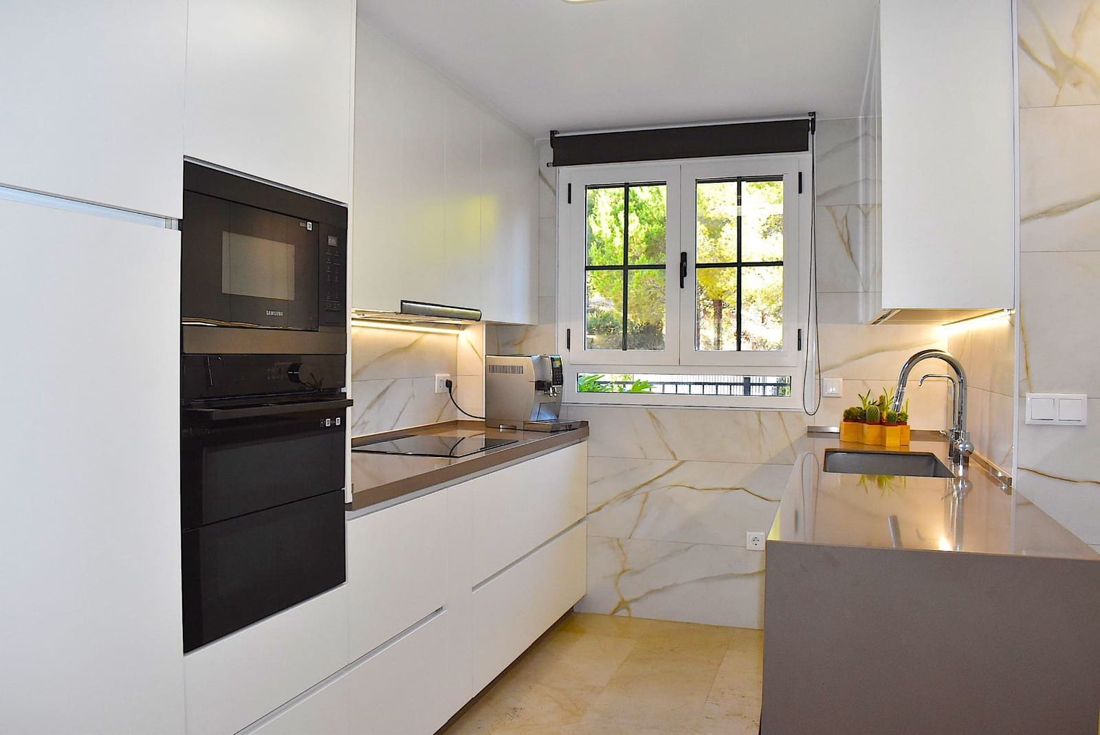 2 bedroom Apartment for sale in Finestrat with pool garage - € 410,000 (Ref: 9424295)