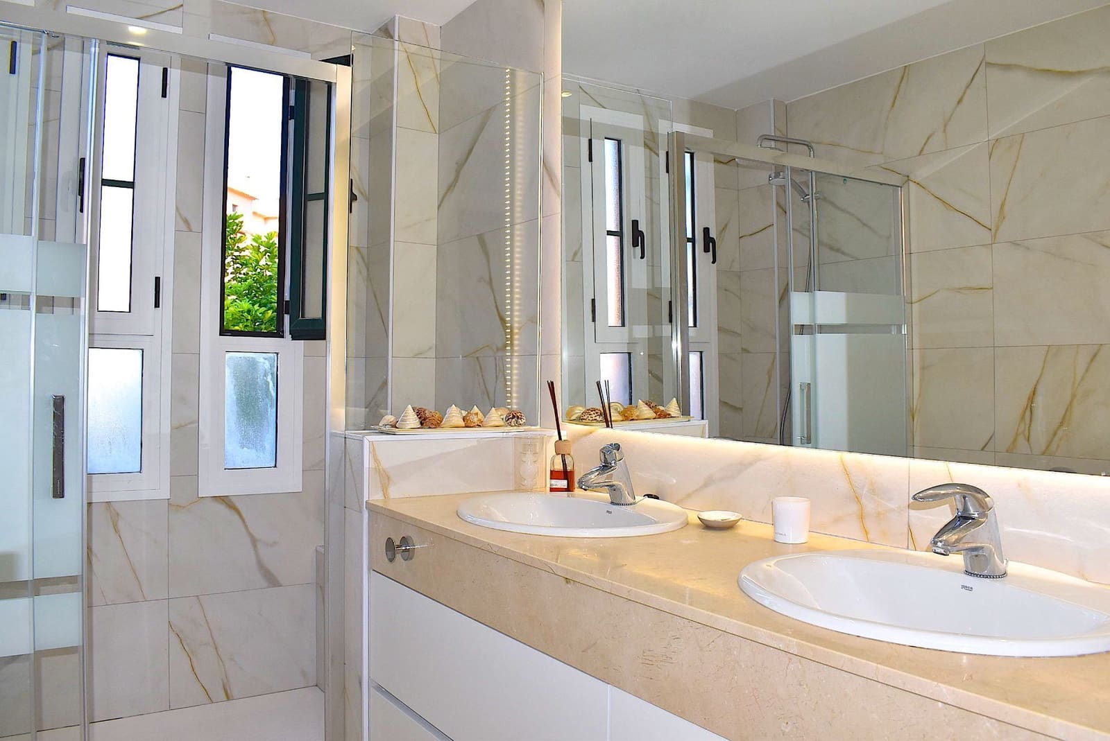 2 bedroom Apartment for sale in Finestrat with pool garage - € 410,000 (Ref: 9424295)