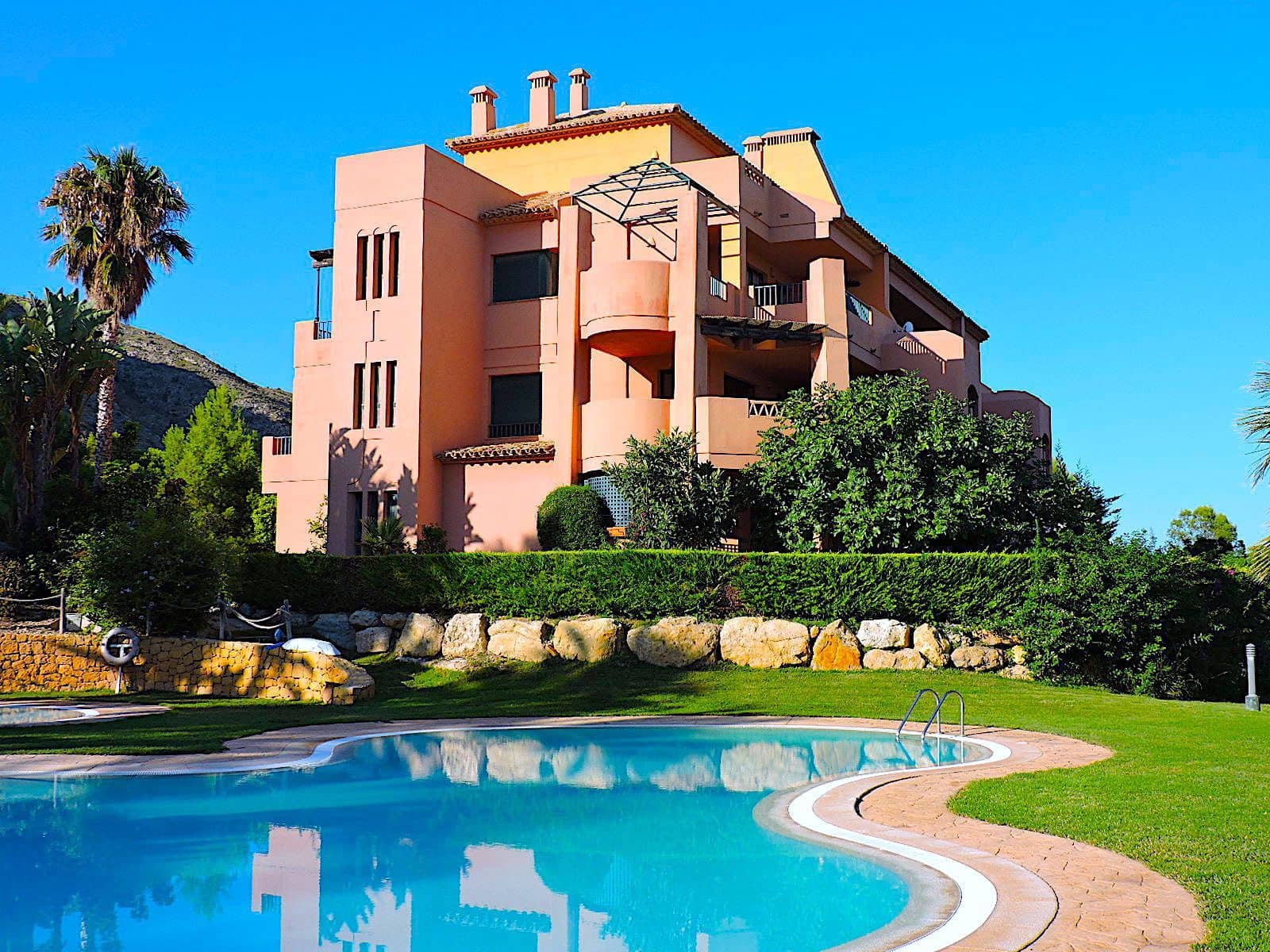 2 bedroom Apartment for sale in Finestrat with pool garage - € 410,000 (Ref: 9424295)