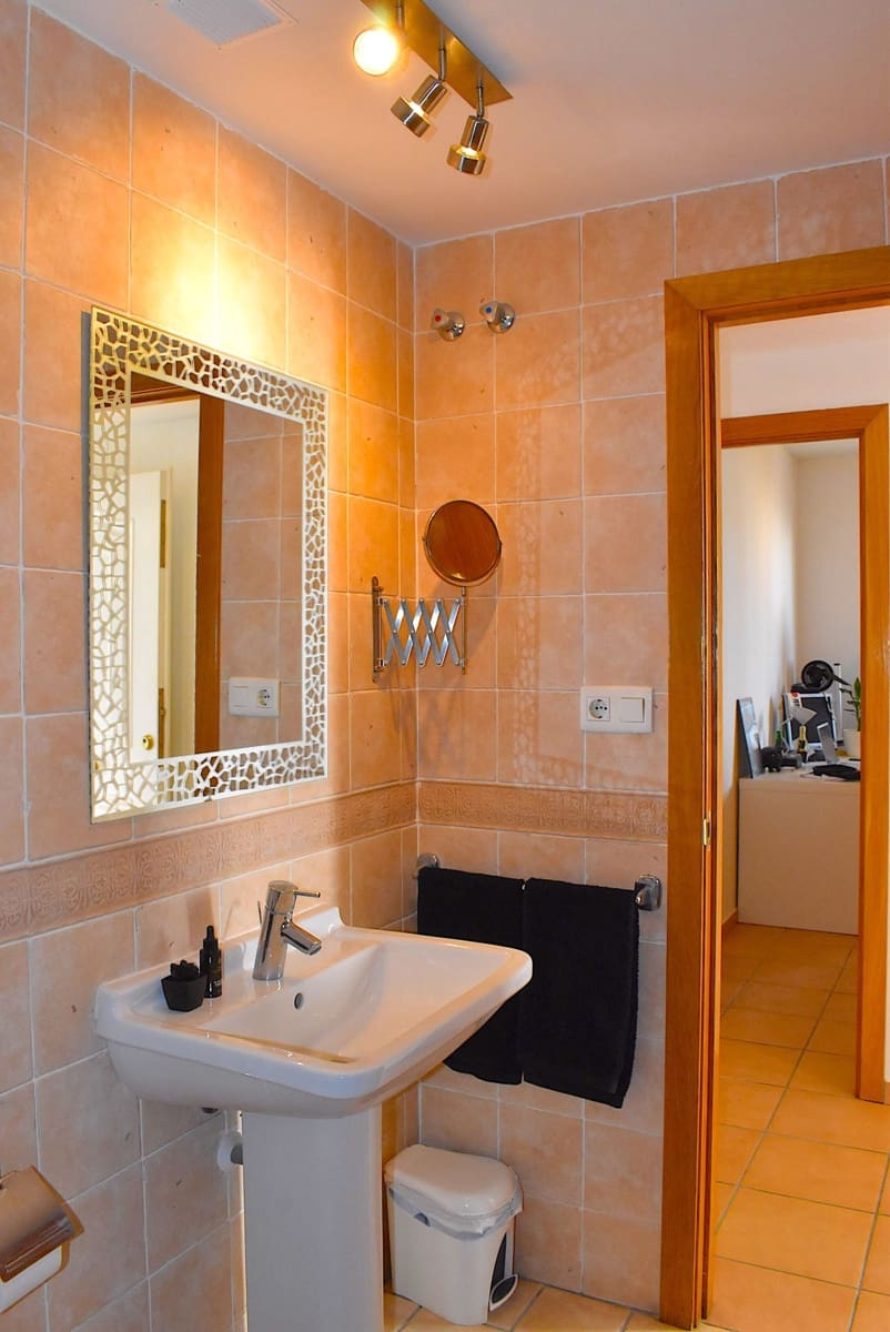 3 sovrum Semi-fristående Villa till salu i Finestrat med pool garage - 350 000 € (Ref: 9424299)