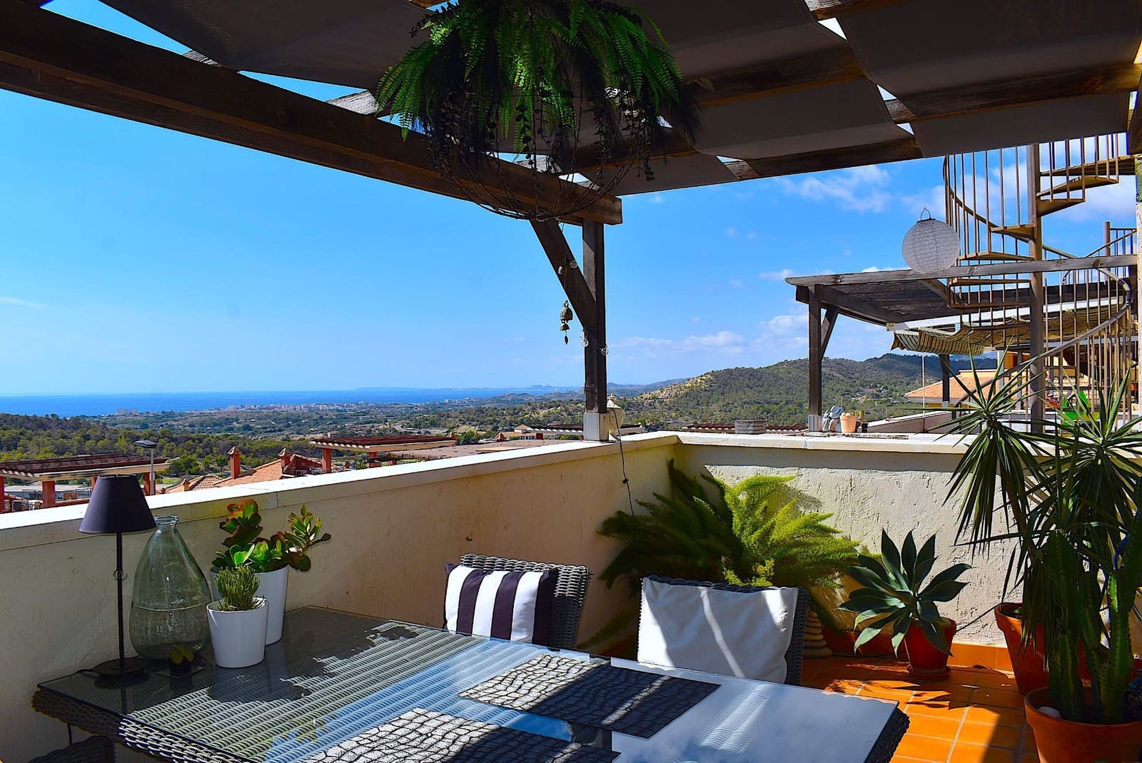 3 sovrum Semi-fristående Villa till salu i Finestrat med pool garage - 350 000 € (Ref: 9424299)